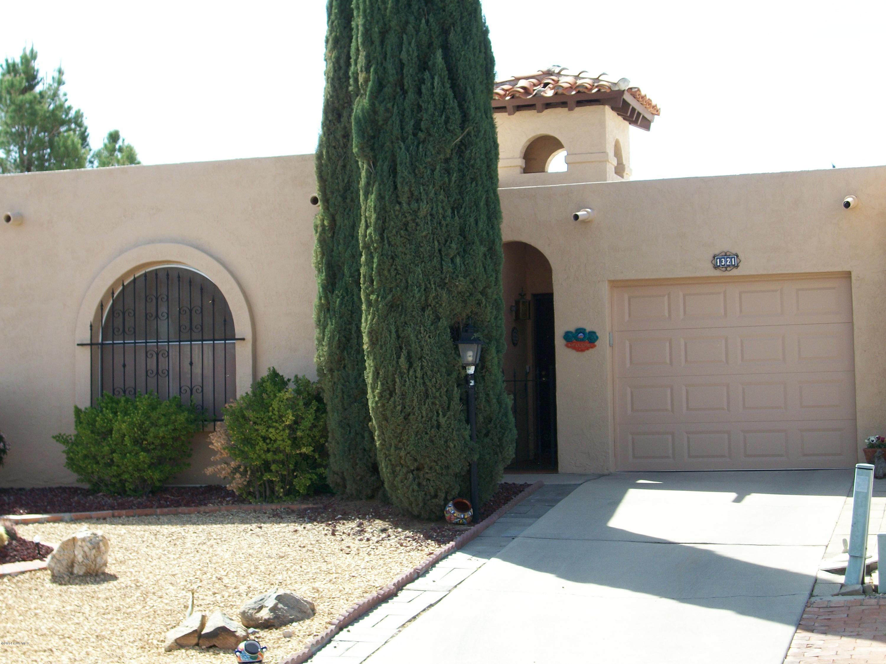 Move in ready. 2 BR, 2 Bath townhouse in popular Desert Hills 2, close to rec center and golf course. Ruby Red grapefruit and Arizona Sweet Orange tree, lots of storage, very well maintained HVAC contract, termite contract, clean as a whisle. Perfect snowbird retreat.