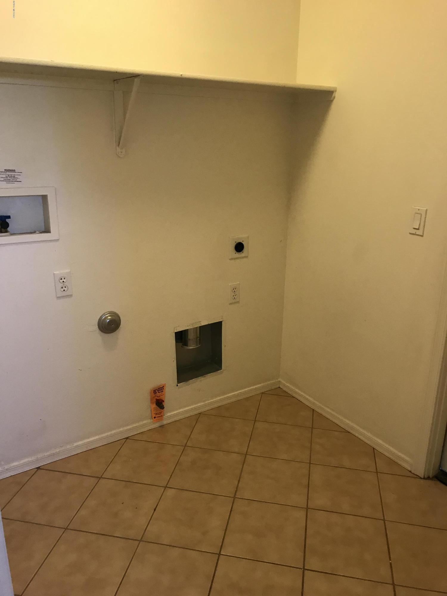 Rancho Del Lago (1-100) - Residential Lease