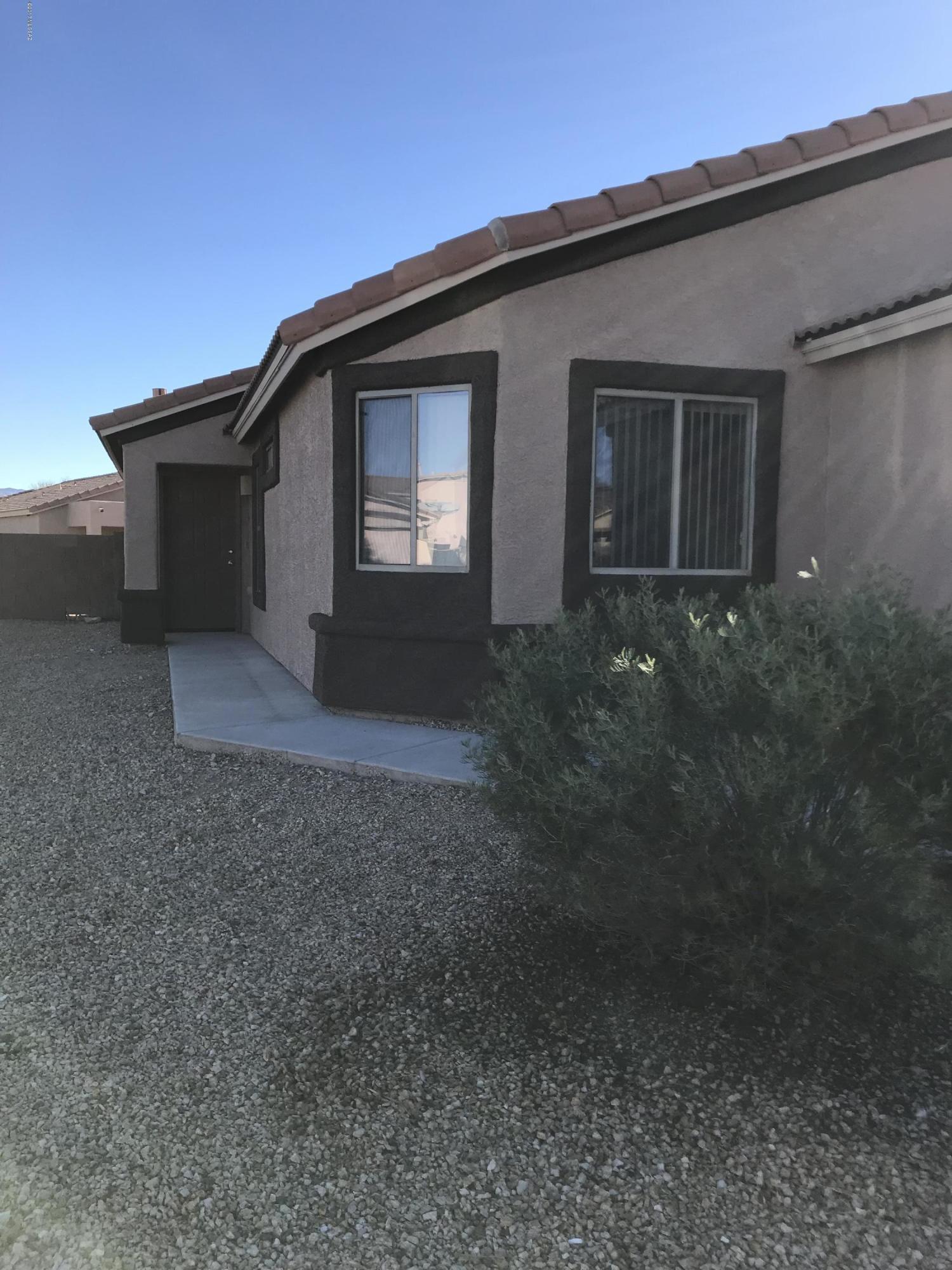 Rancho Del Lago (1-100) - Residential Lease