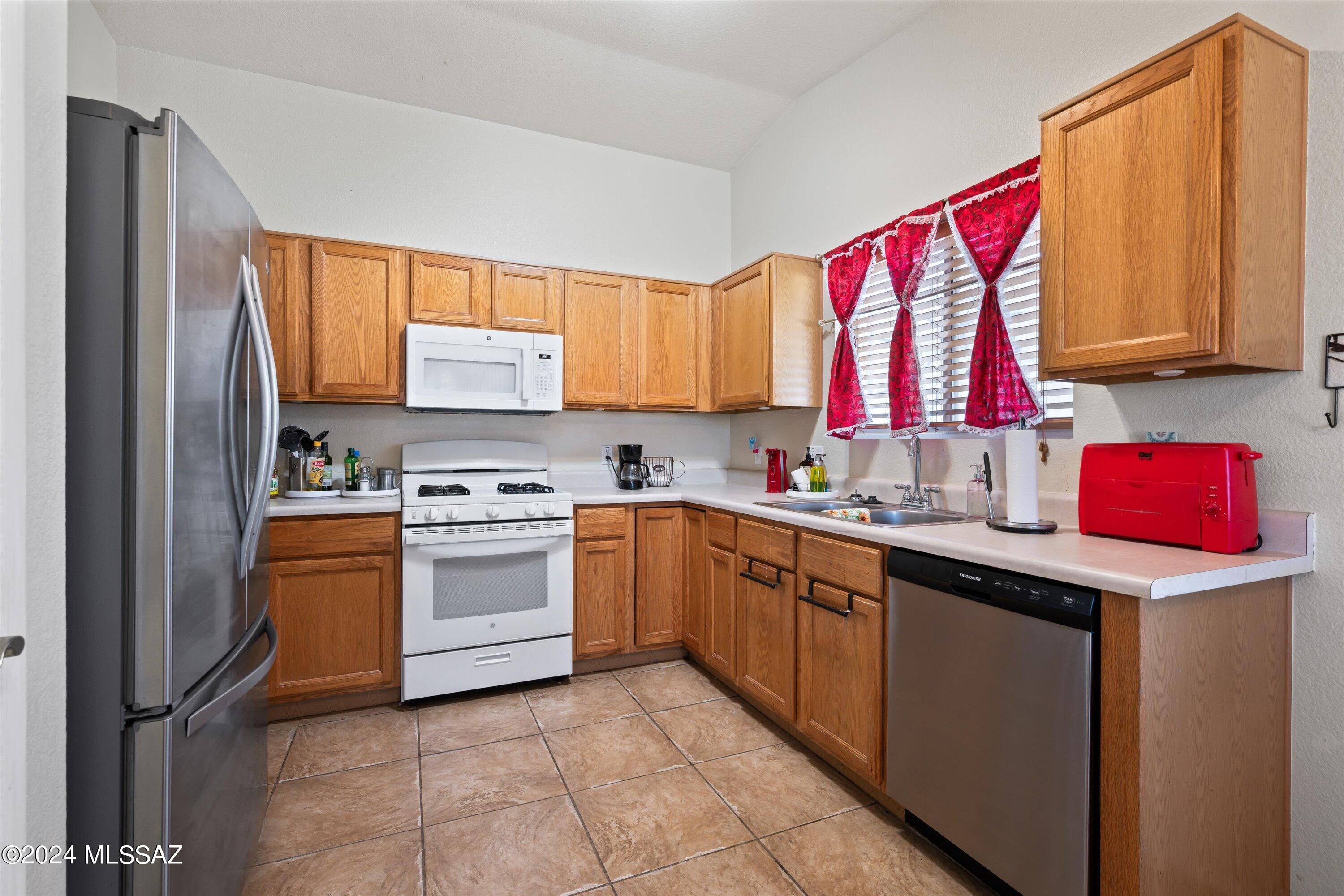 Fairway Groves At Wingate - Residential
