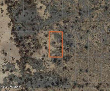Enjoy rural living! Lot with nice open views, located near Wilcox, AZ just north of I-10 in Southern Arizona. 4 Additional parcels available – 201-12-063, 201-12-077, 201-12-126 and 201-12-127.