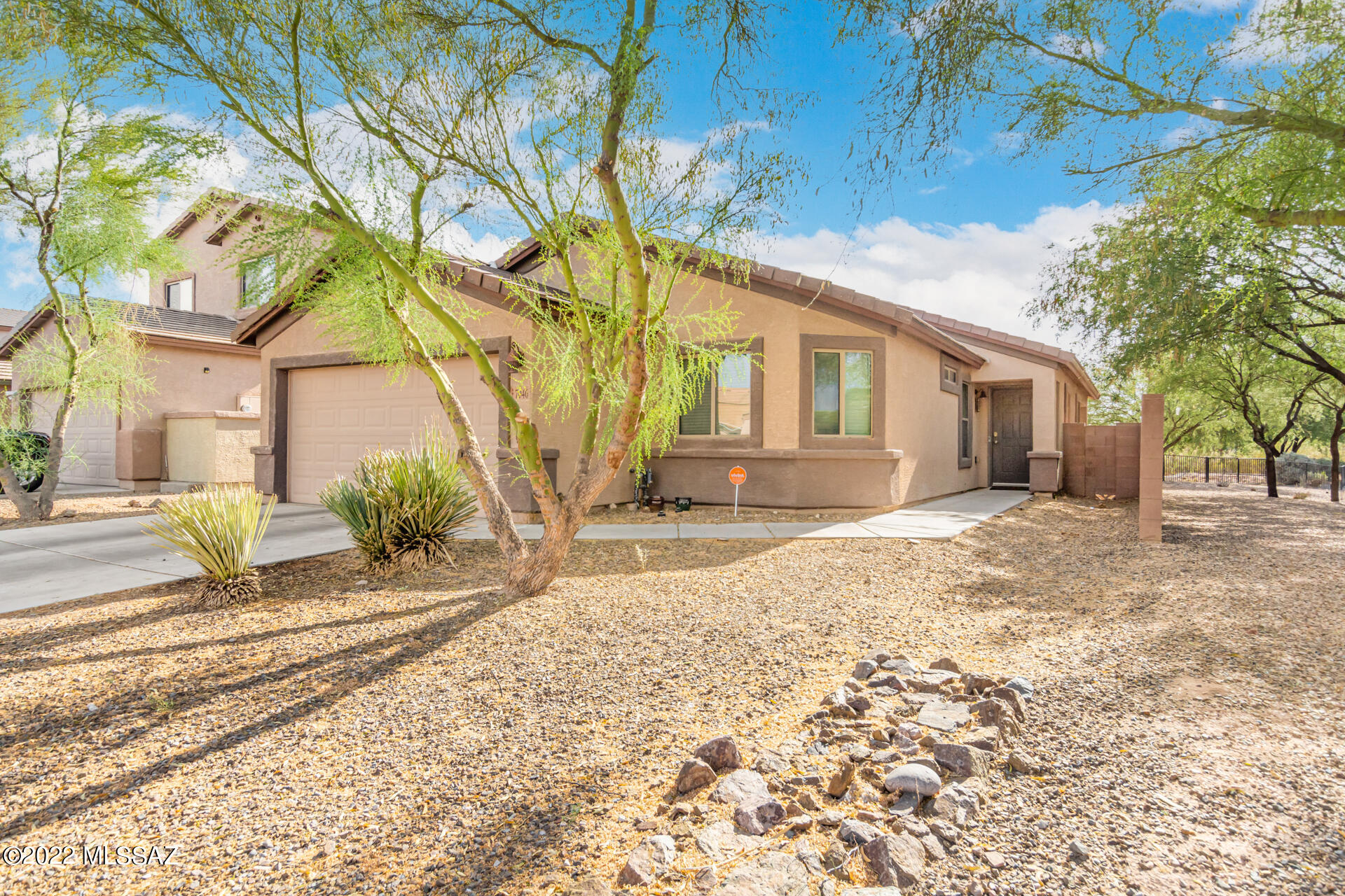 This beautiful 4 bedroom two bath home is nestled in the desirable Valencia Reserve neighborhood. Homes features master walk in closet as well as separate bath and walk-in shower in master bath room. 4th bedroom  is Centrally located to be to be easily converted to a den, office or children's play room. Home is located near schools, shopping and downtown!