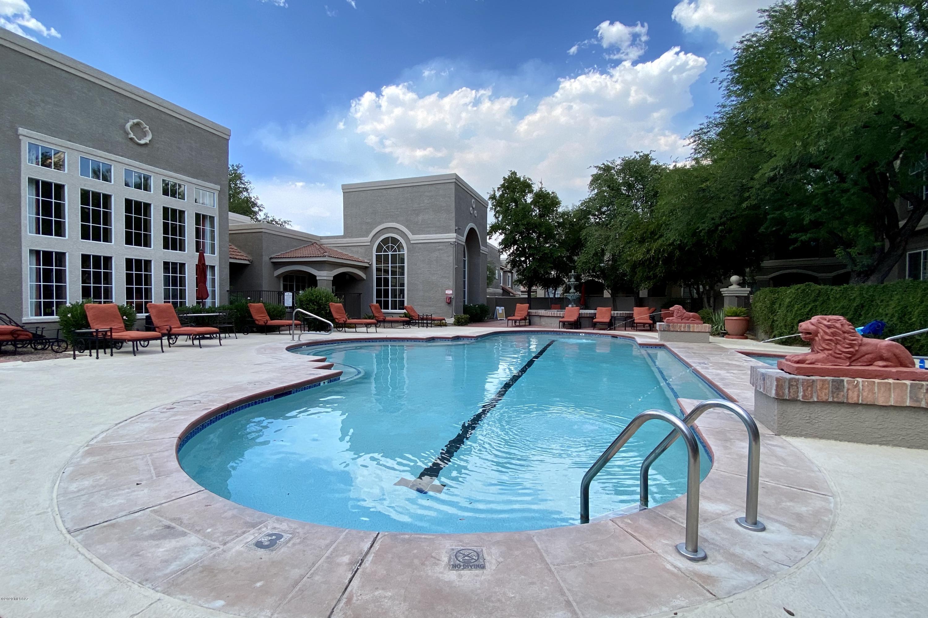 The Boulders at La Reserve Condominiums - Residential