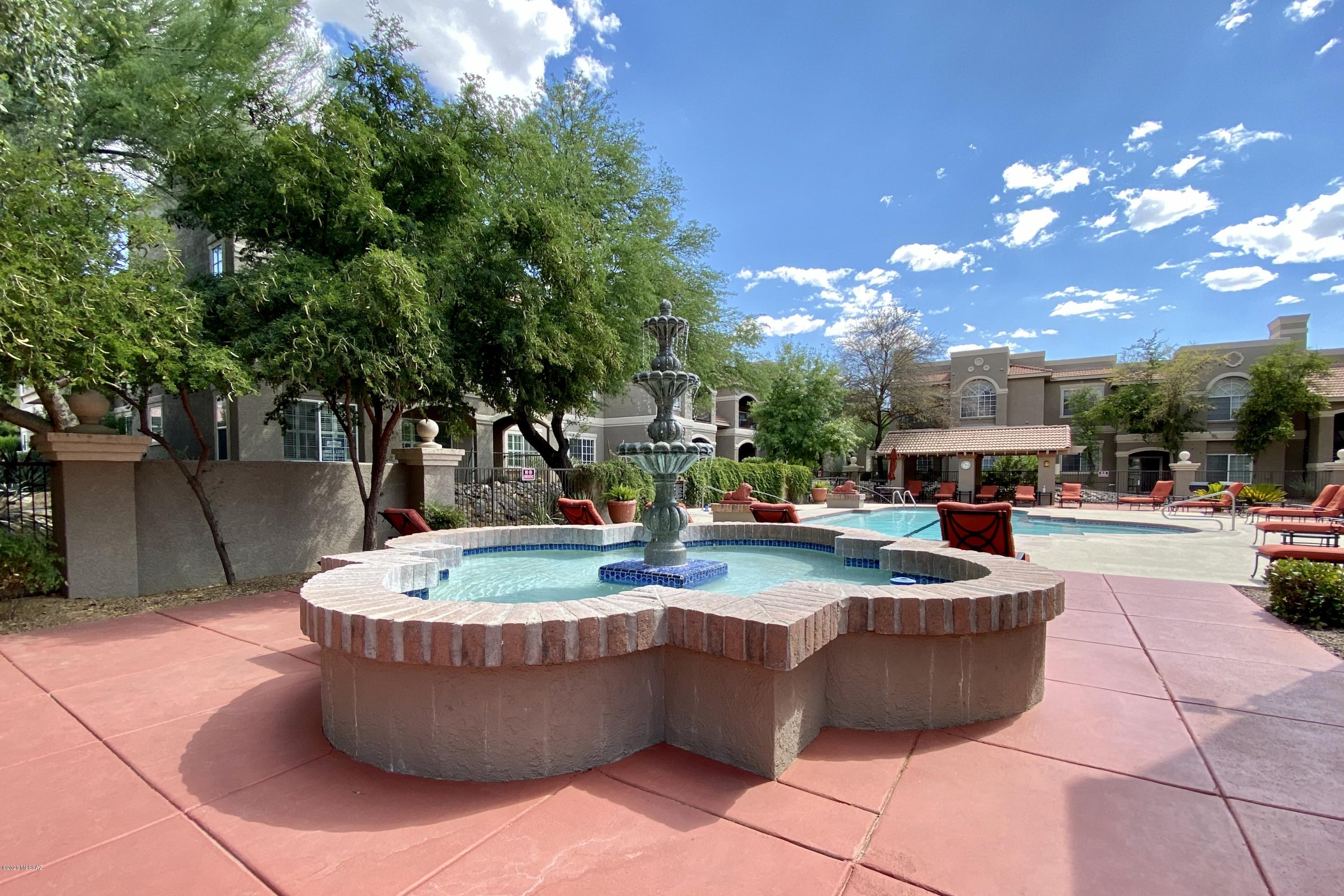 The Boulders at La Reserve Condominiums - Residential
