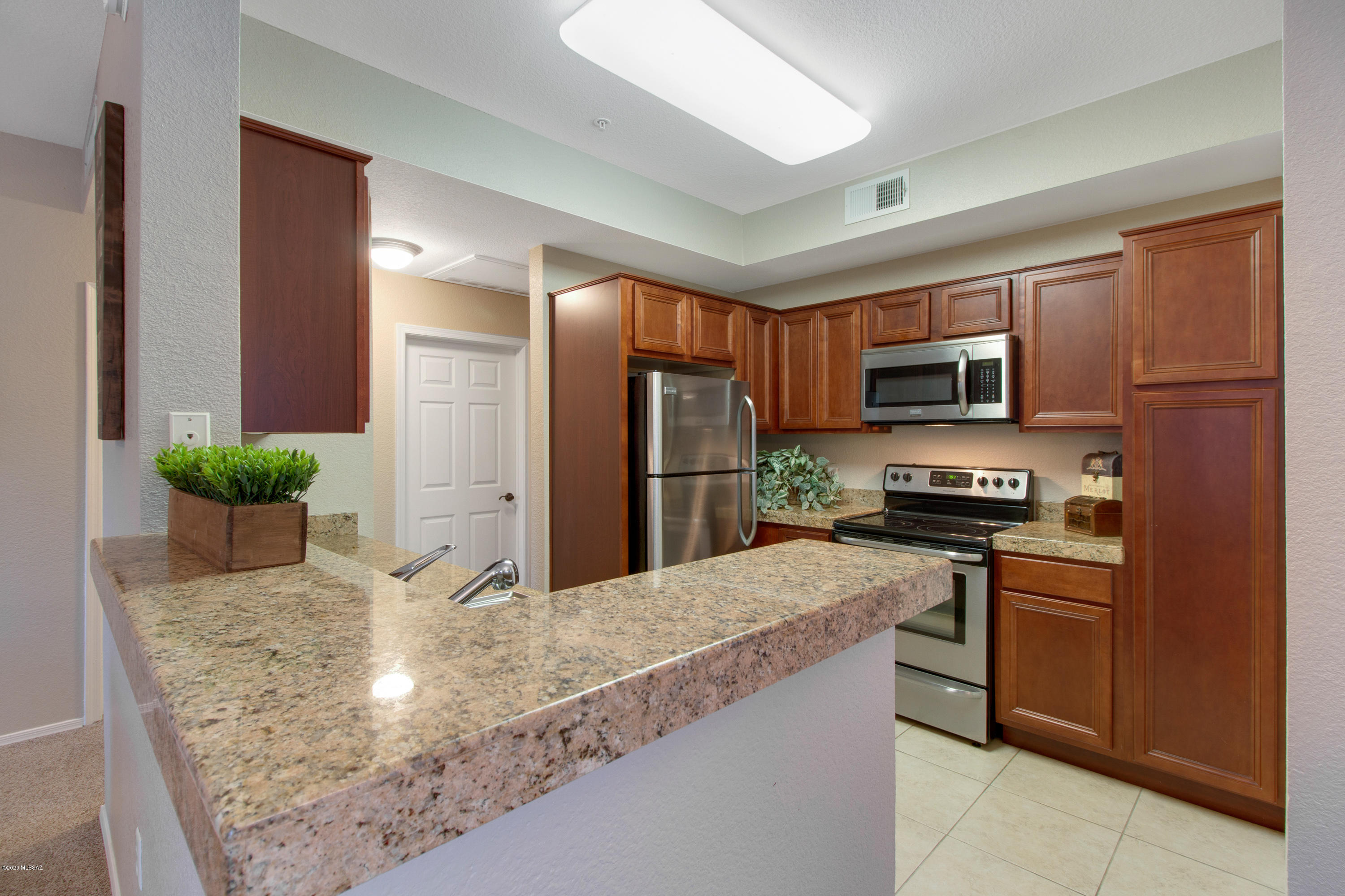The Boulders at La Reserve Condominiums - Residential
