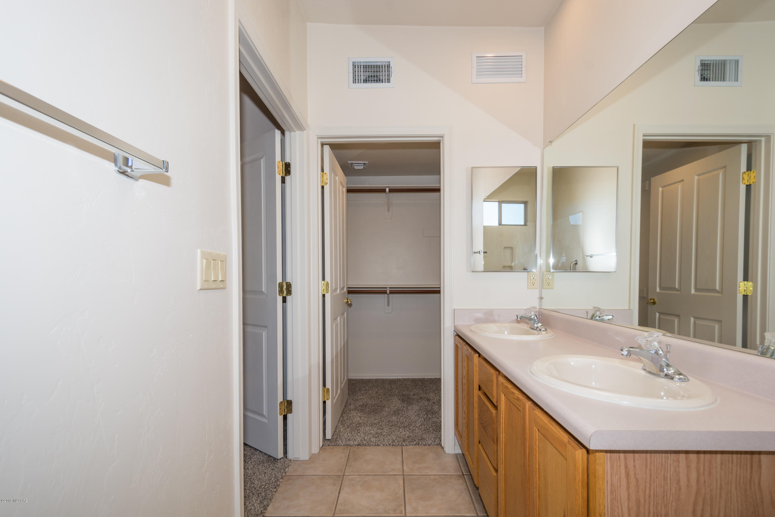 Peppersauce Townhomes(1-21) - Residential