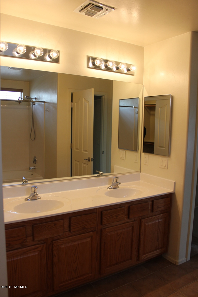 Rancho Paraiso (1-183) - Residential Lease