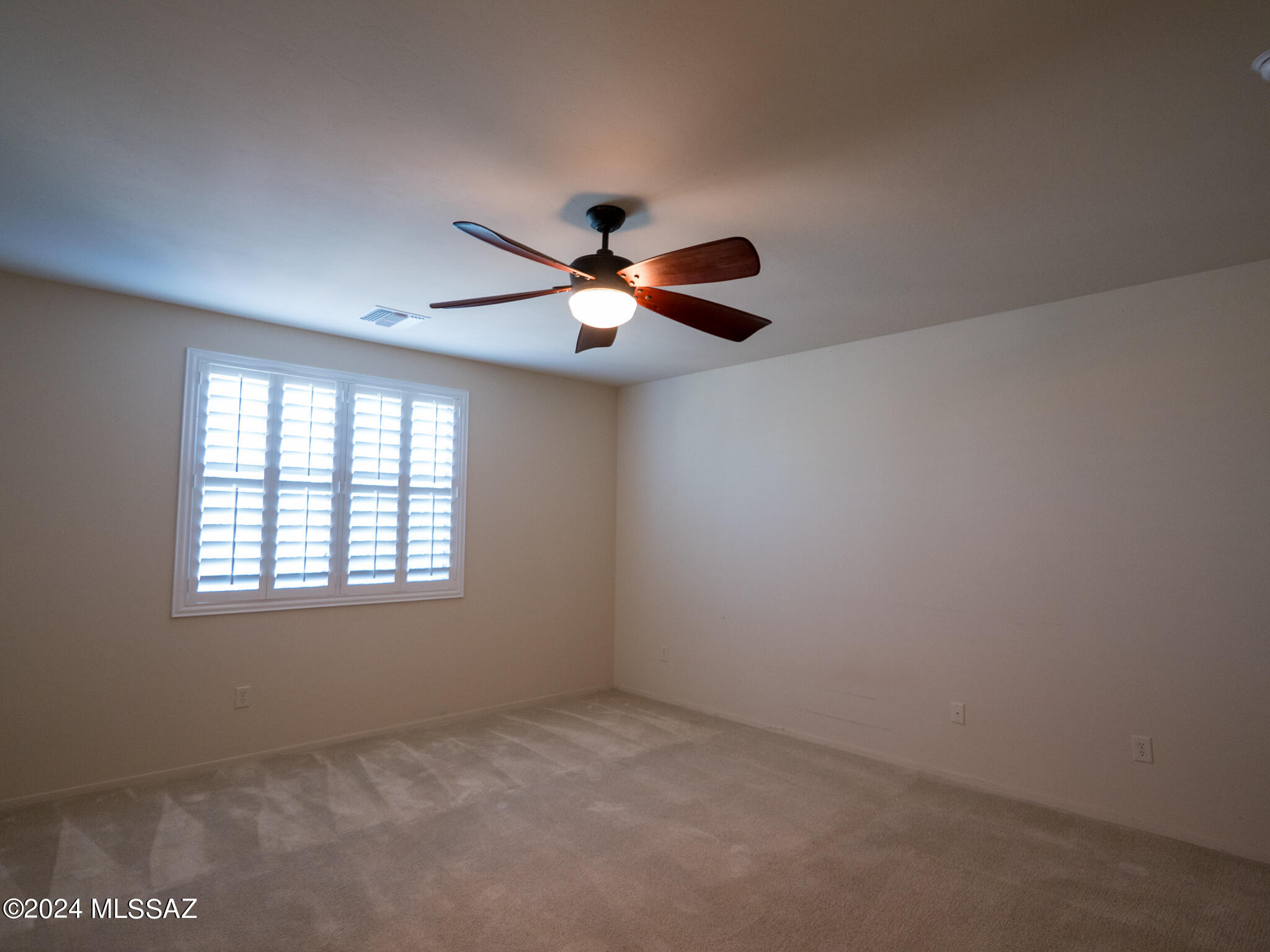 River Walk (1-140) - Residential Lease