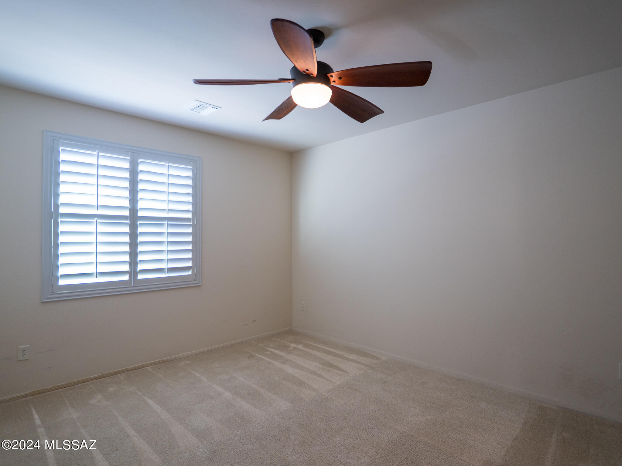 River Walk (1-140) - Residential Lease