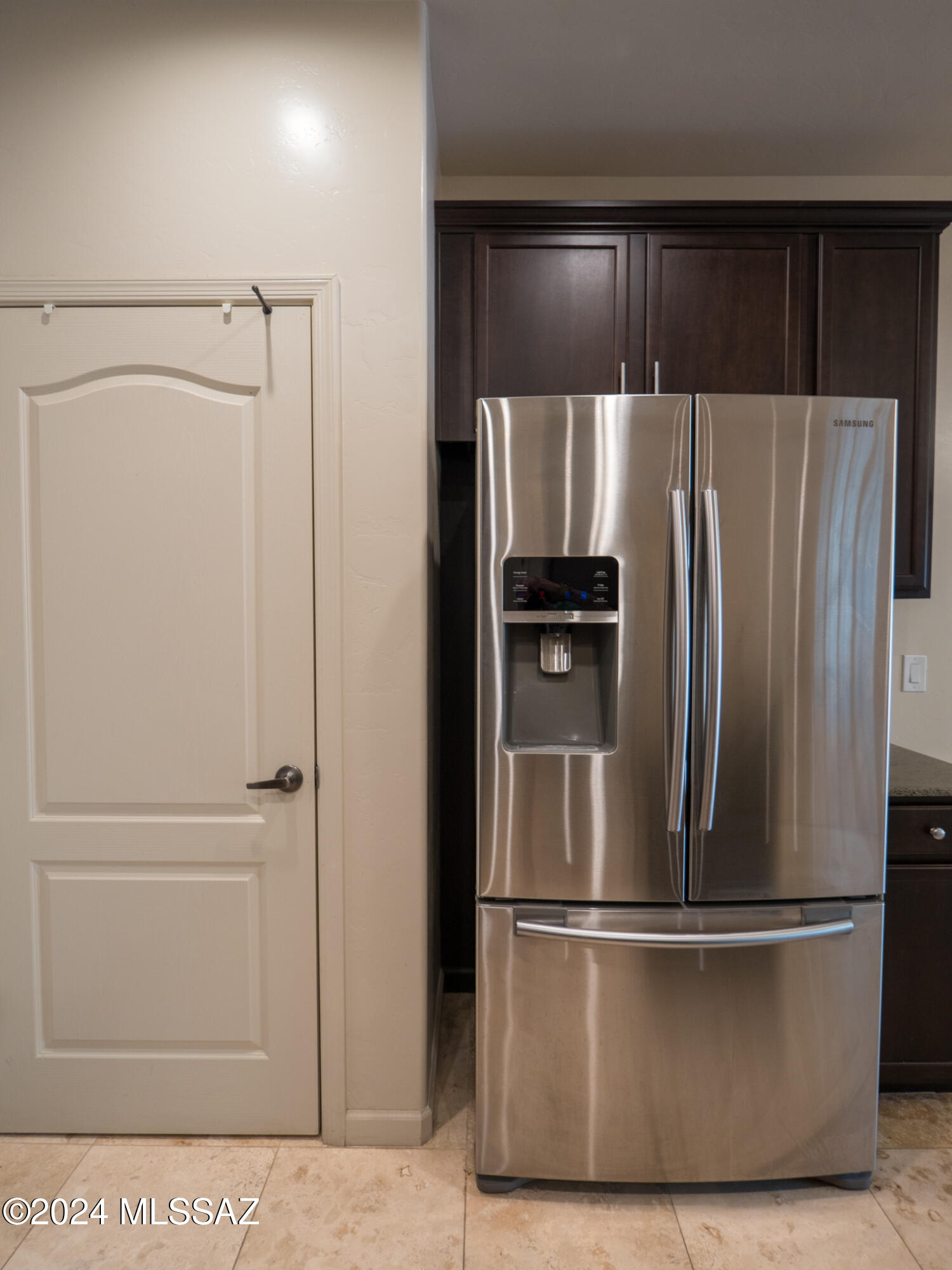 River Walk (1-140) - Residential Lease