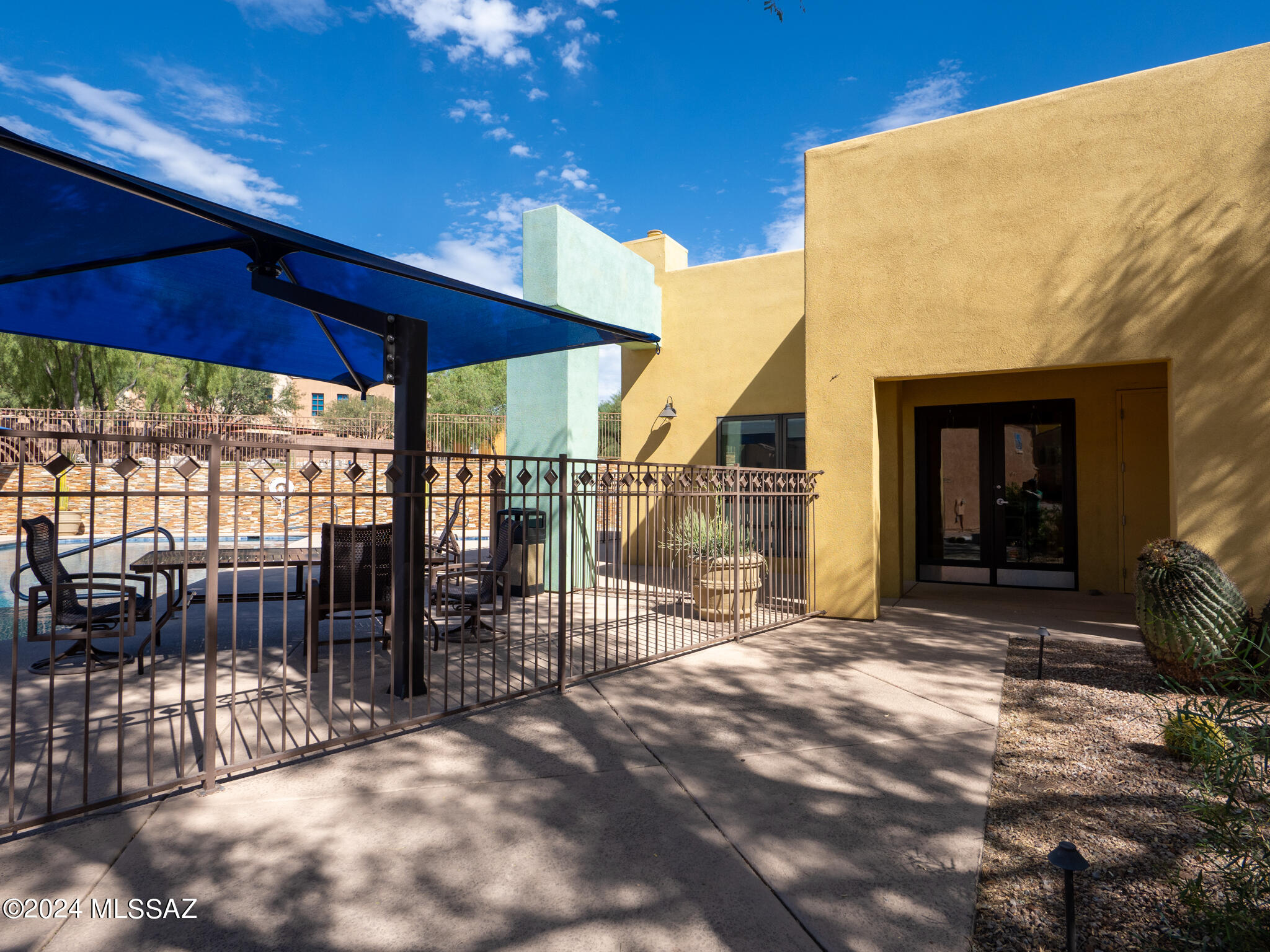 River Walk (1-140) - Residential Lease