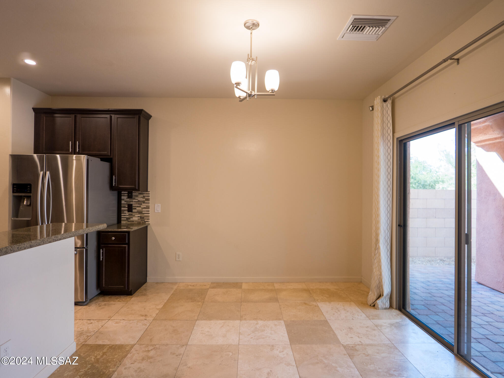 River Walk (1-140) - Residential Lease