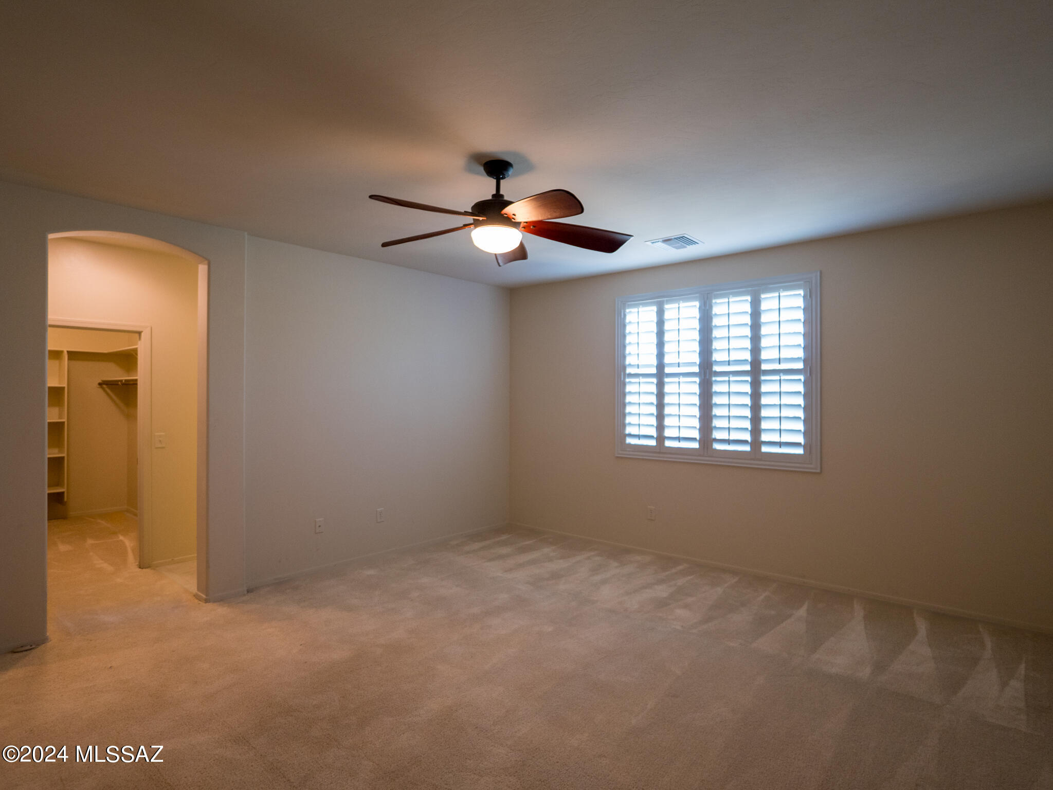 River Walk (1-140) - Residential Lease