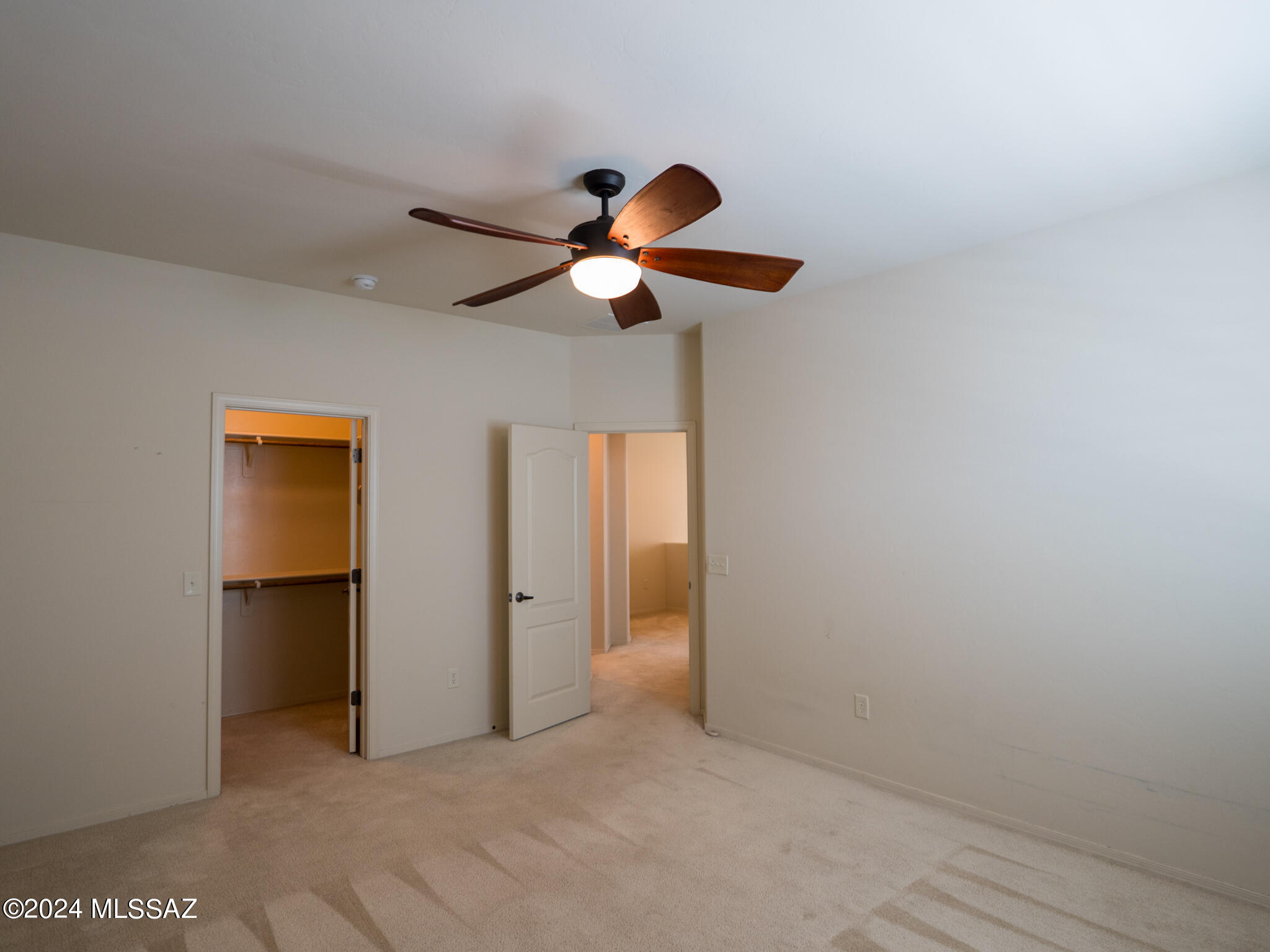 River Walk (1-140) - Residential Lease