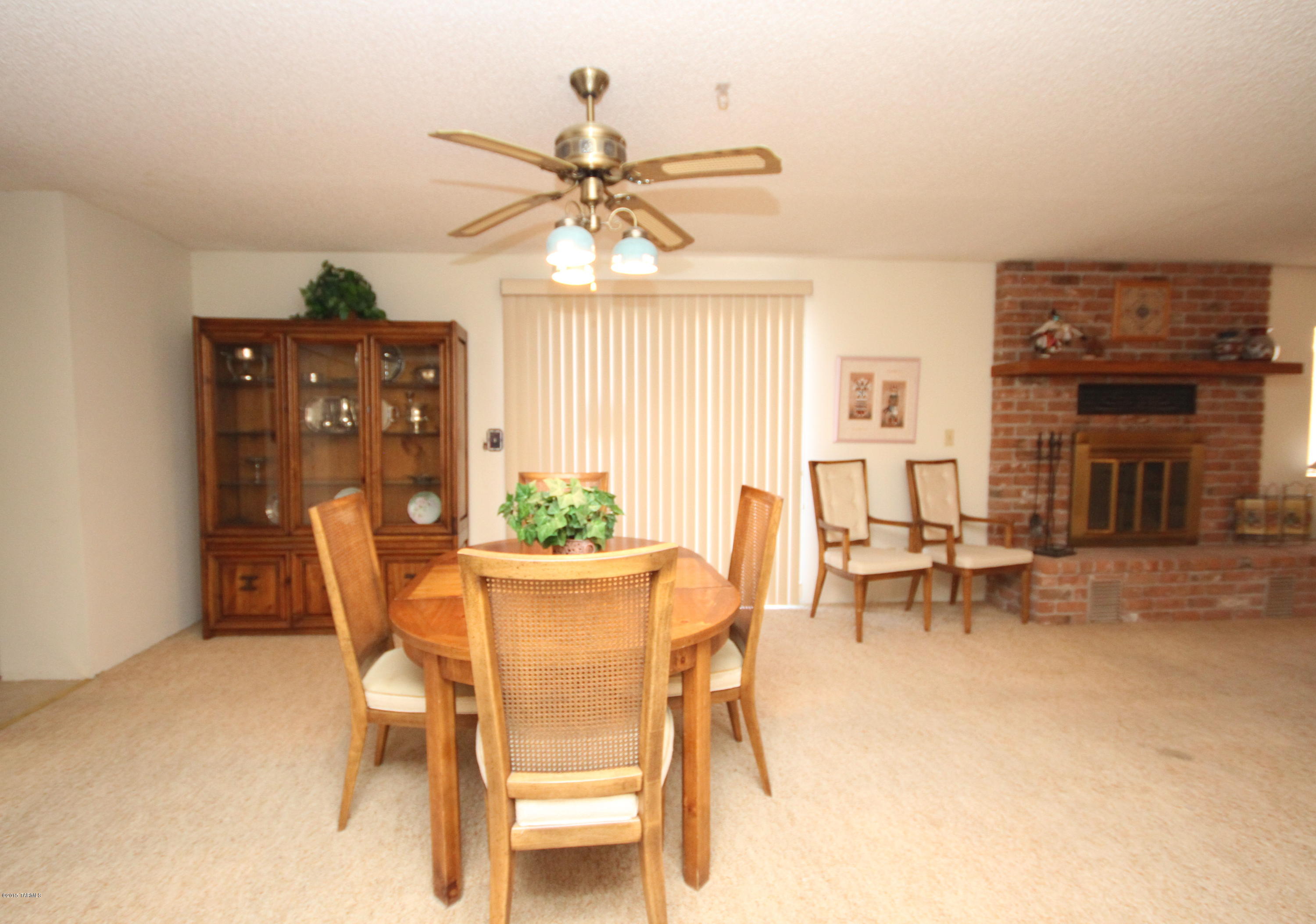 Country Club Manor - Residential