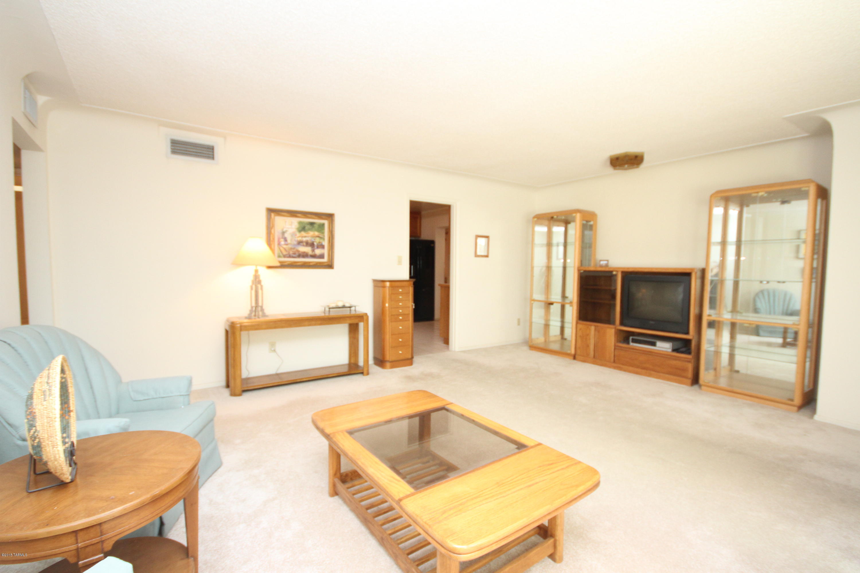 Country Club Manor - Residential