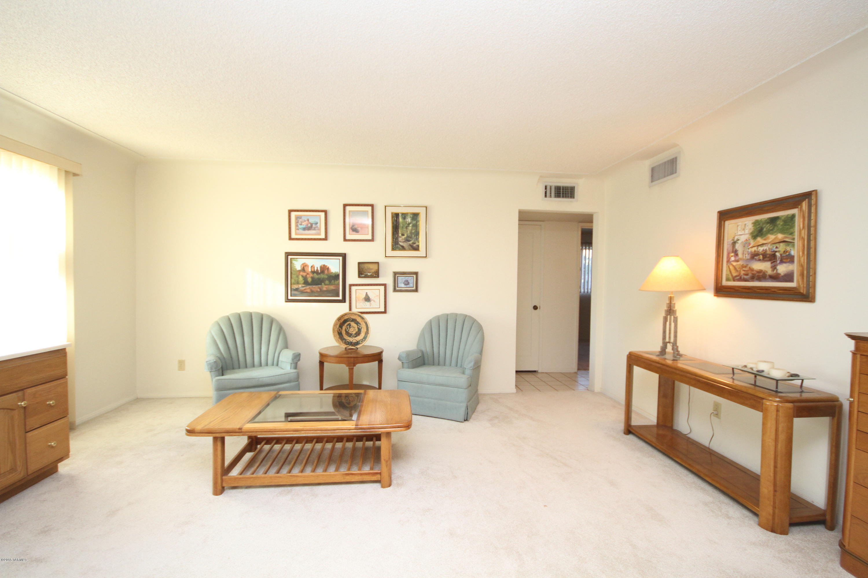 Country Club Manor - Residential