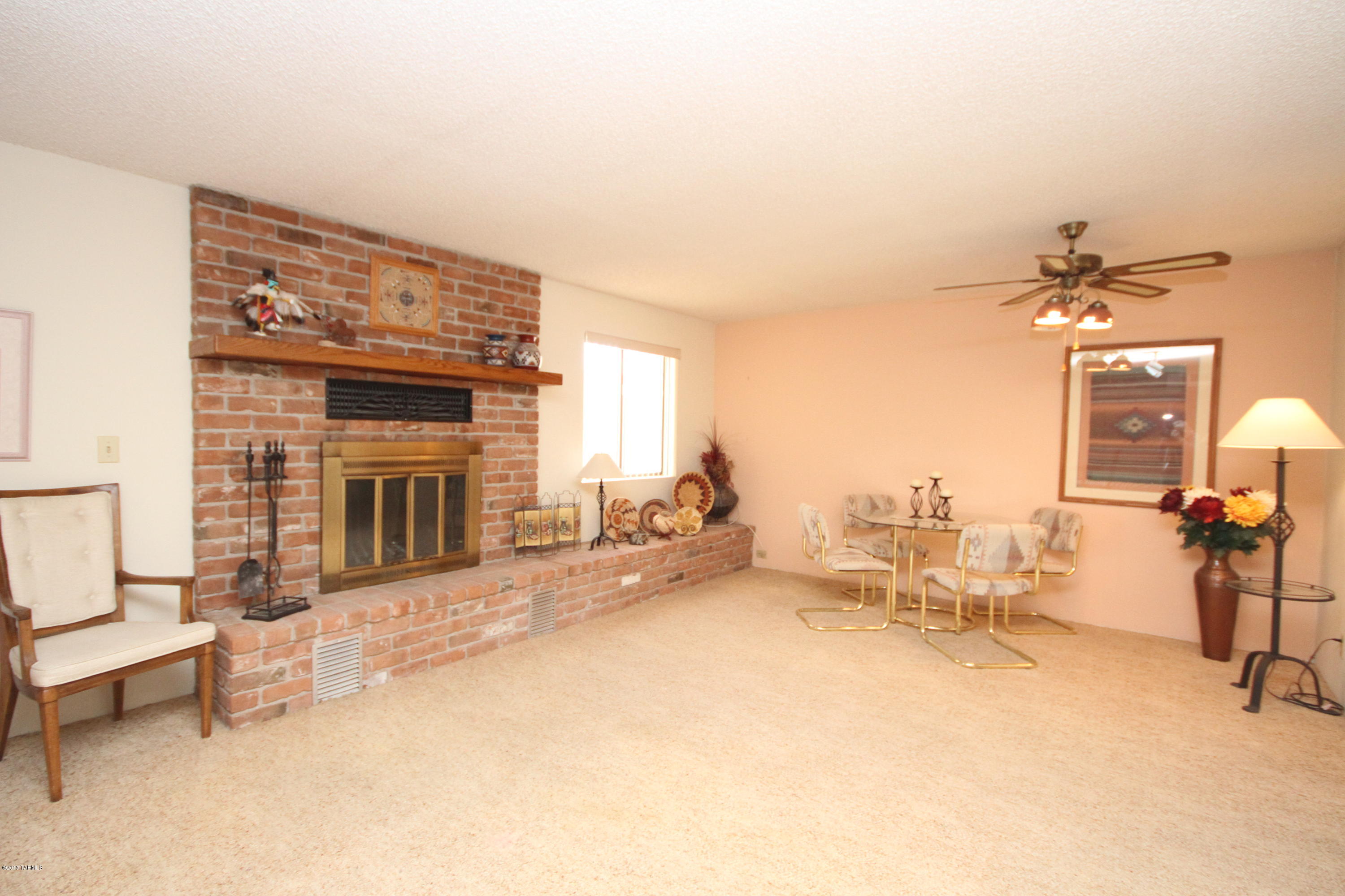 Country Club Manor - Residential