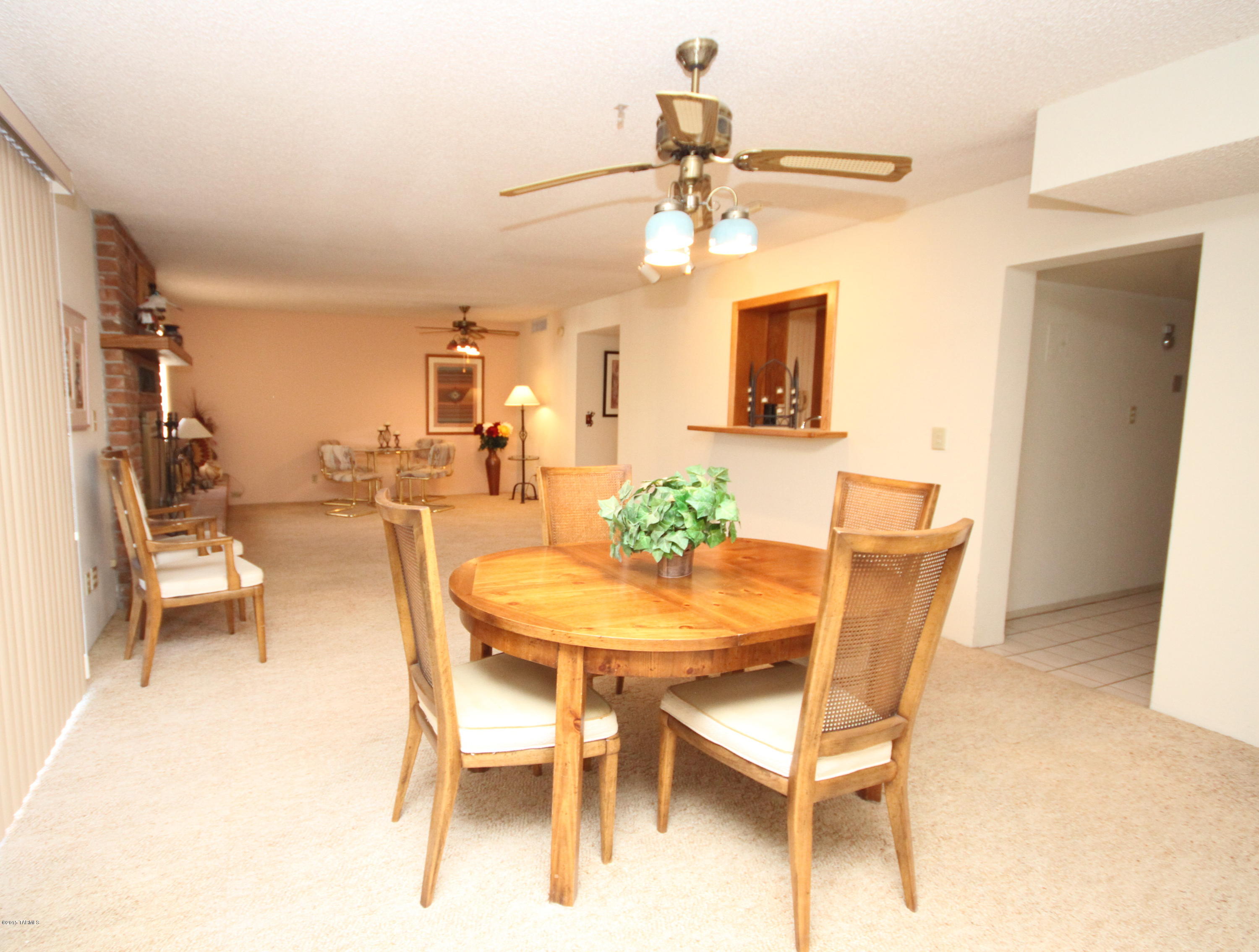 Country Club Manor - Residential