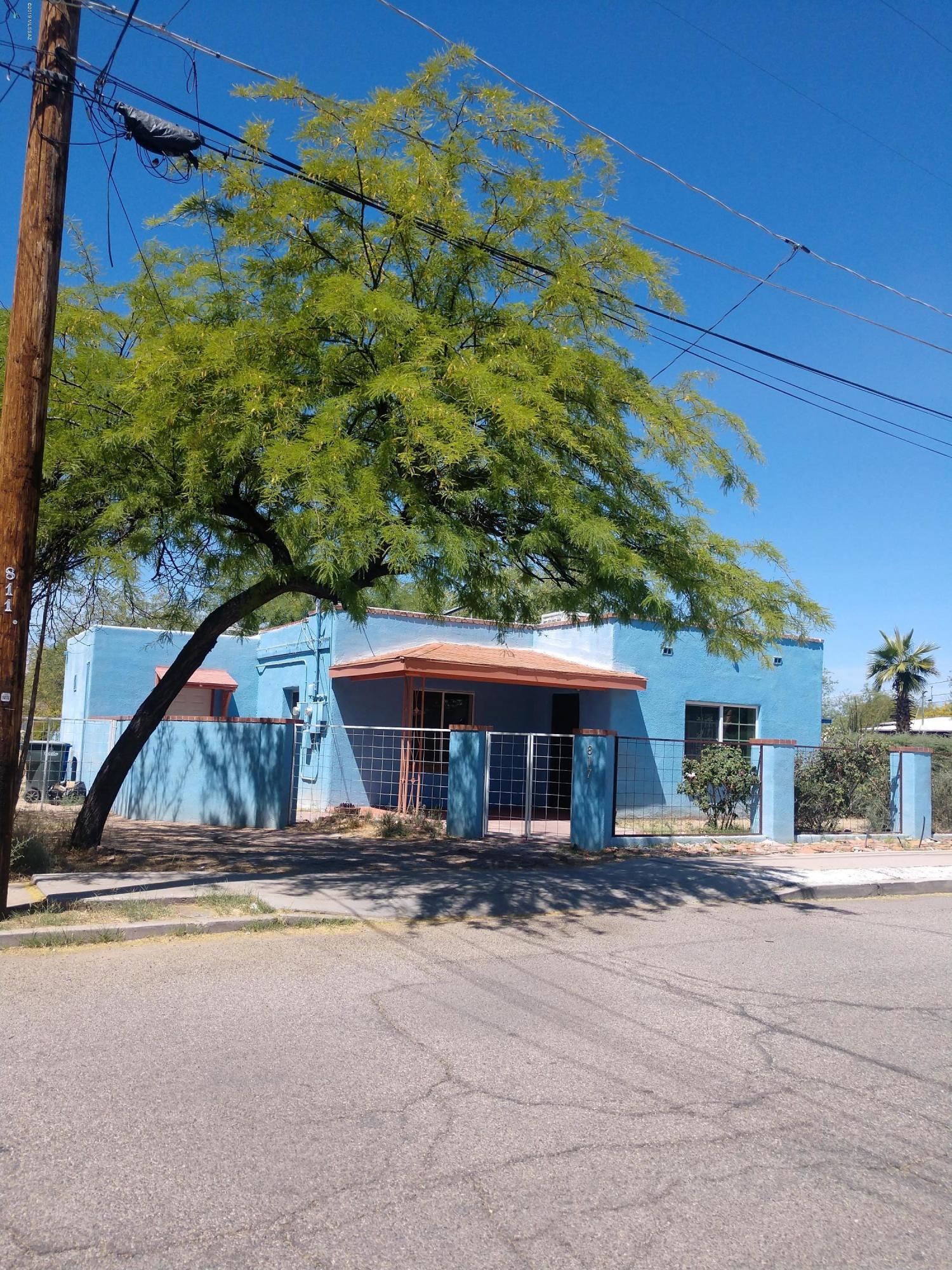 Charming Bungalow home in central Barrio Anita. Neighborhood is conveniently tucked next to downtown and 4th Avenue. Features include Solar power panels for maximum energy efficiency, dual pane windows, beautiful Saltillo floors,  Private patio great for entertaining, Washer and dryer included  extra room could be 3rd bedroom or den.
Call Angie Pena 520-331-1194 for showing