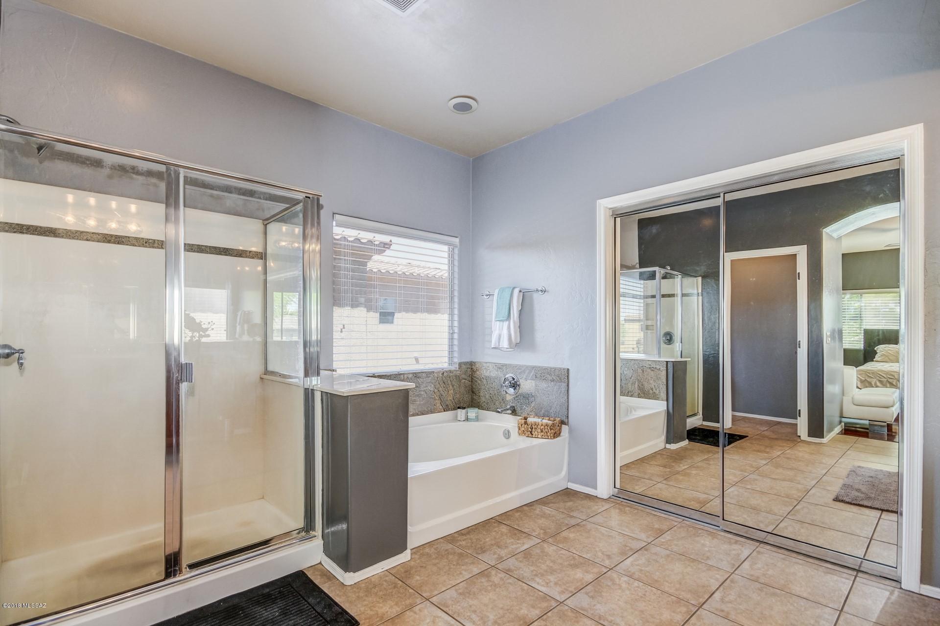 Encanto Del Lago (1-82) - Residential