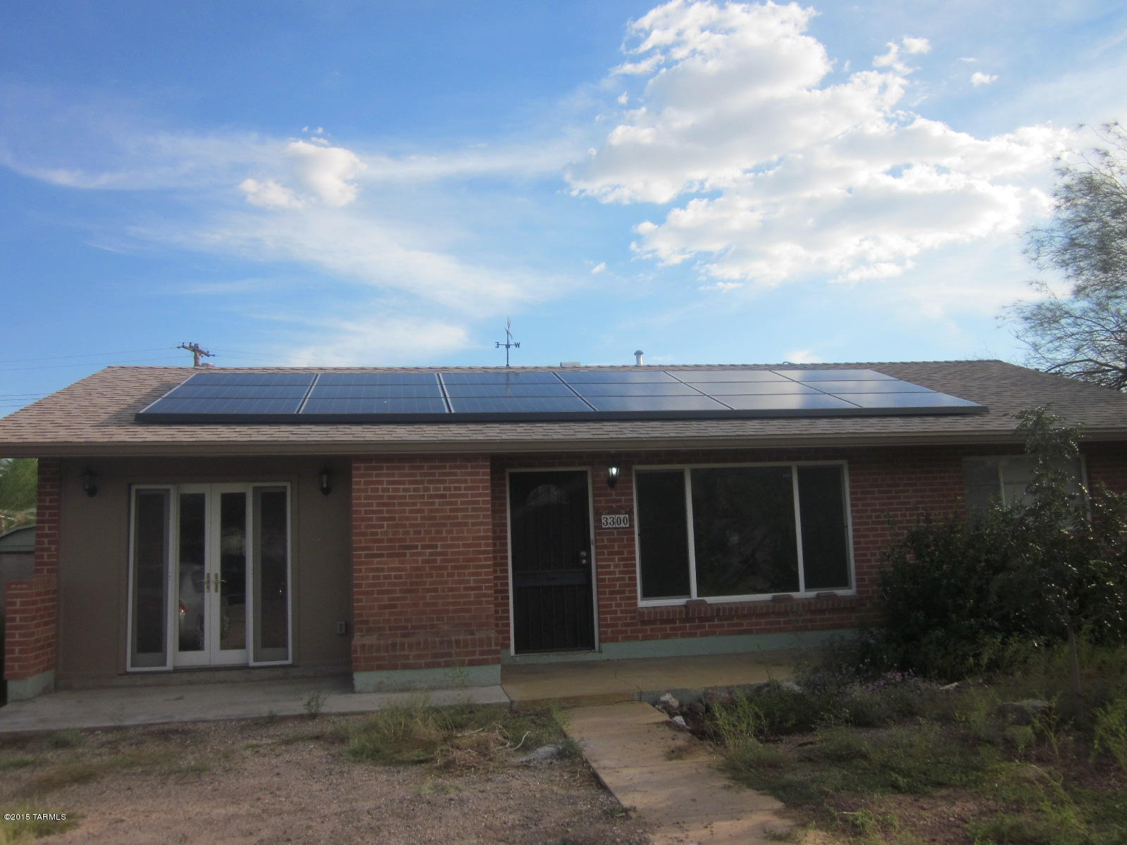 GREAT LOCATION! 2 BEDROOMS, 1 BATH PLUS PERMITTED BONUS ROOM. MATURE TREES IN HUGE BACK YARD. FULLY FENCED. LARGE GATE IN THE BACK TO PARK ADDITIONAL VEHICLES. LEASED SOLAR SYSTEM. A MUST SEE!