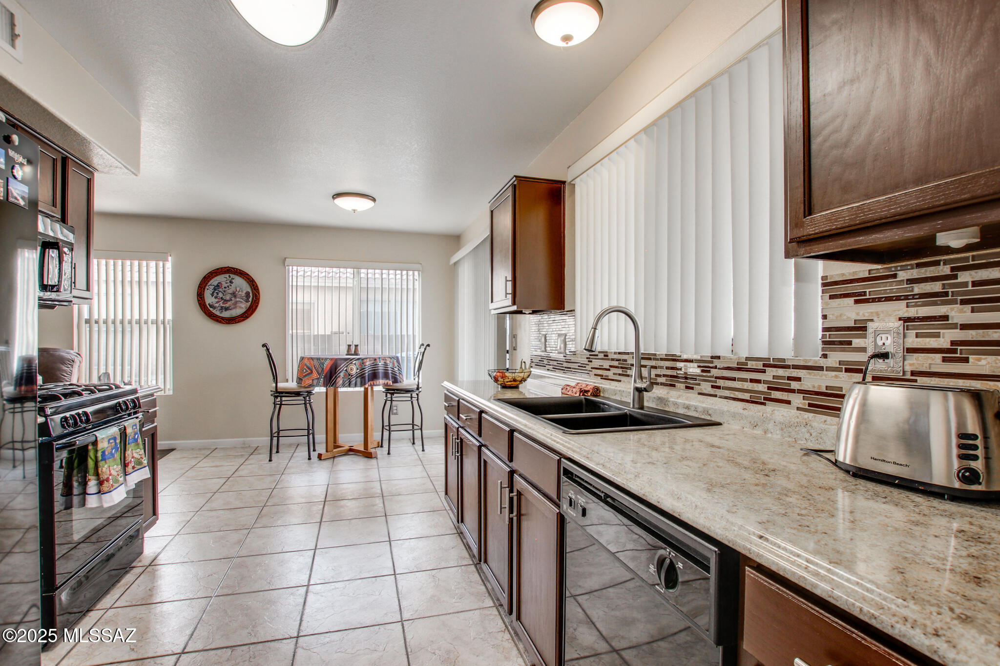 Hacienda Del Oro (1-879) - Residential