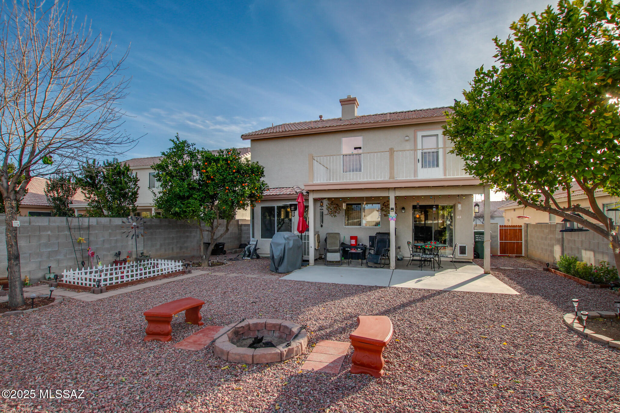 Hacienda Del Oro (1-879) - Residential