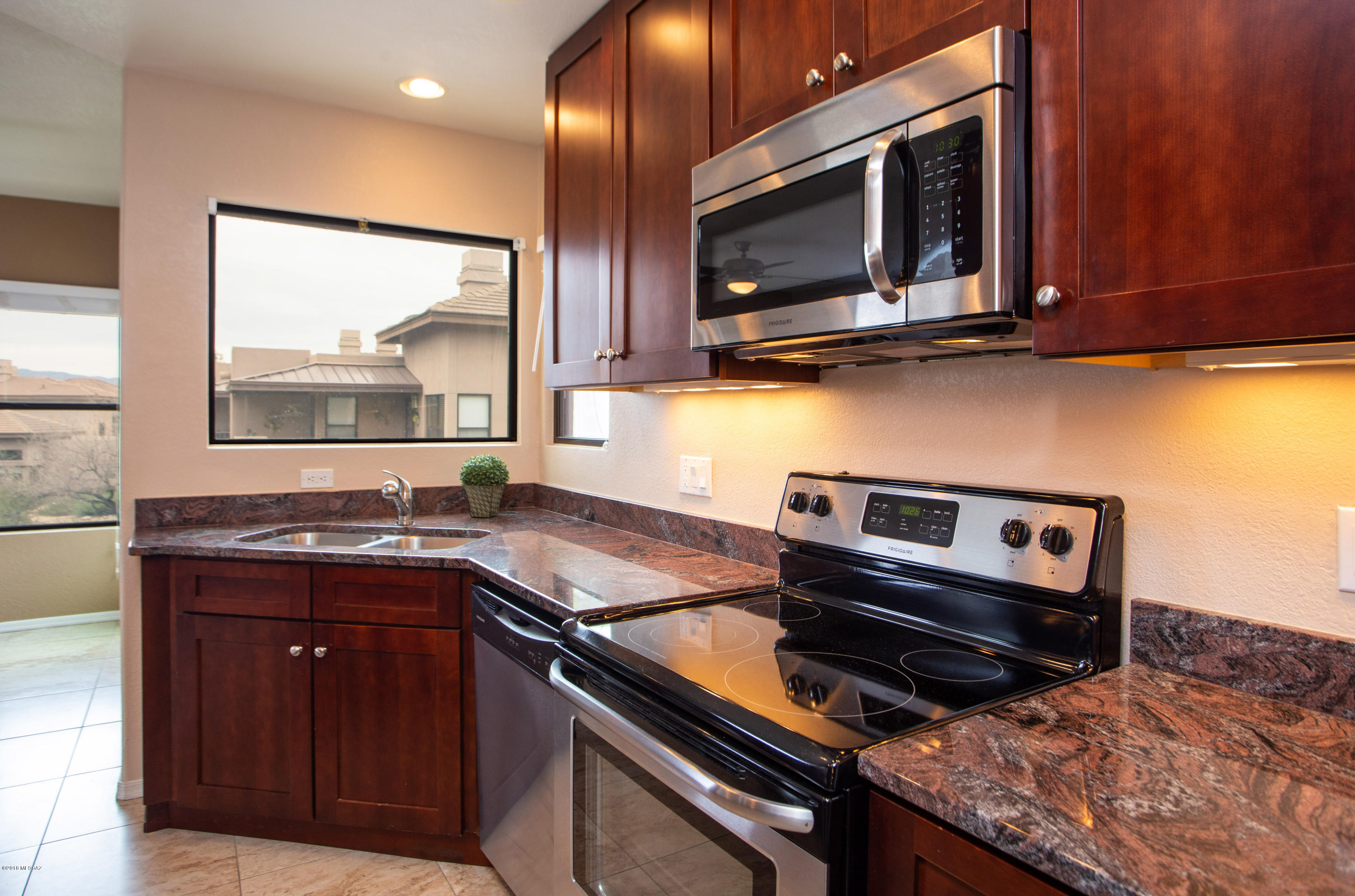 Greens at Ventana Canyon - Residential