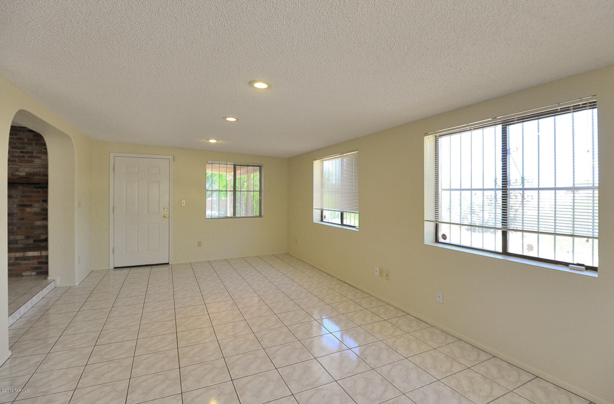 Casas Adobes West No.2 (284-438) - Residential Lease