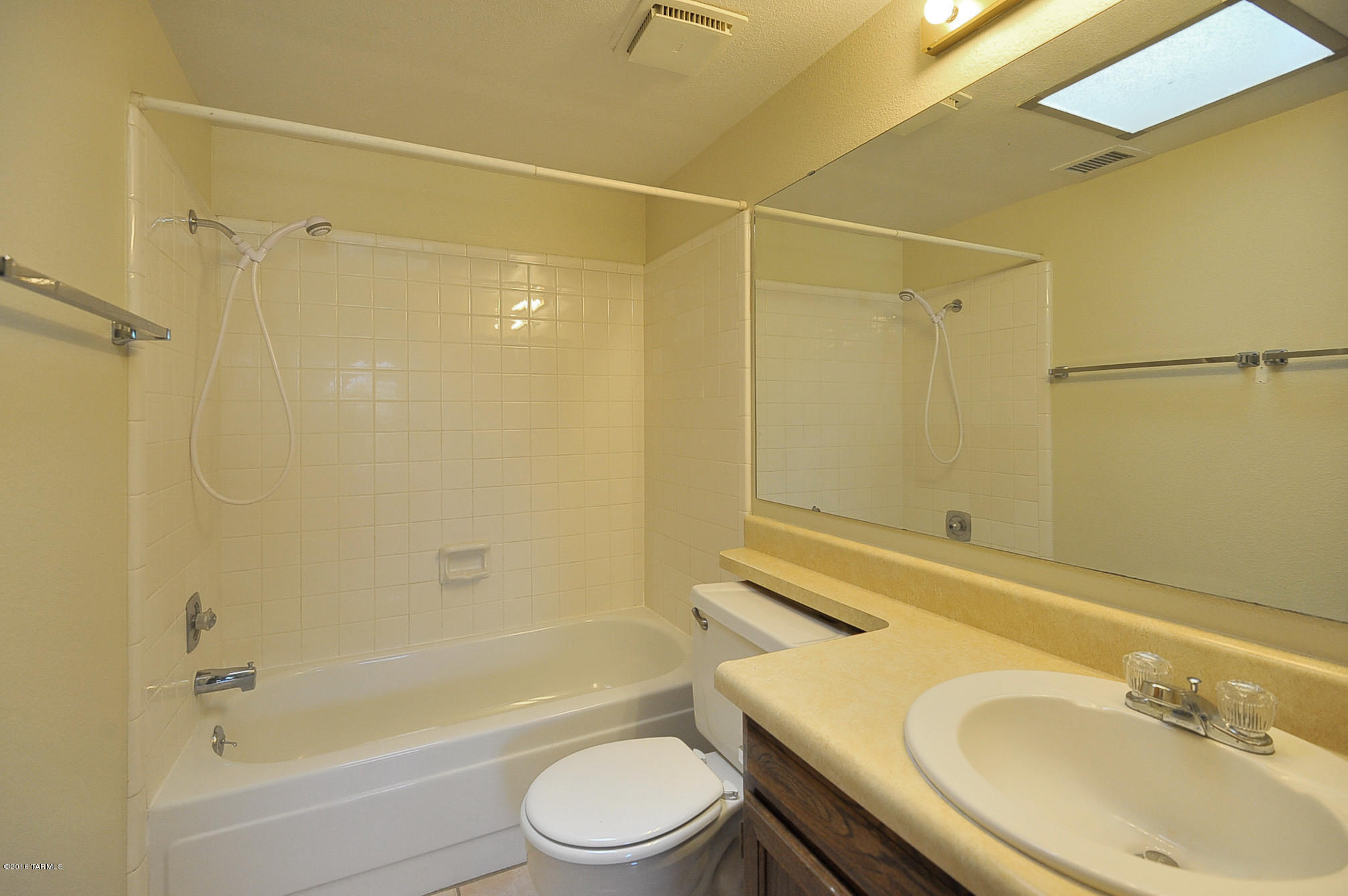 Casas Adobes West No.2 (284-438) - Residential Lease