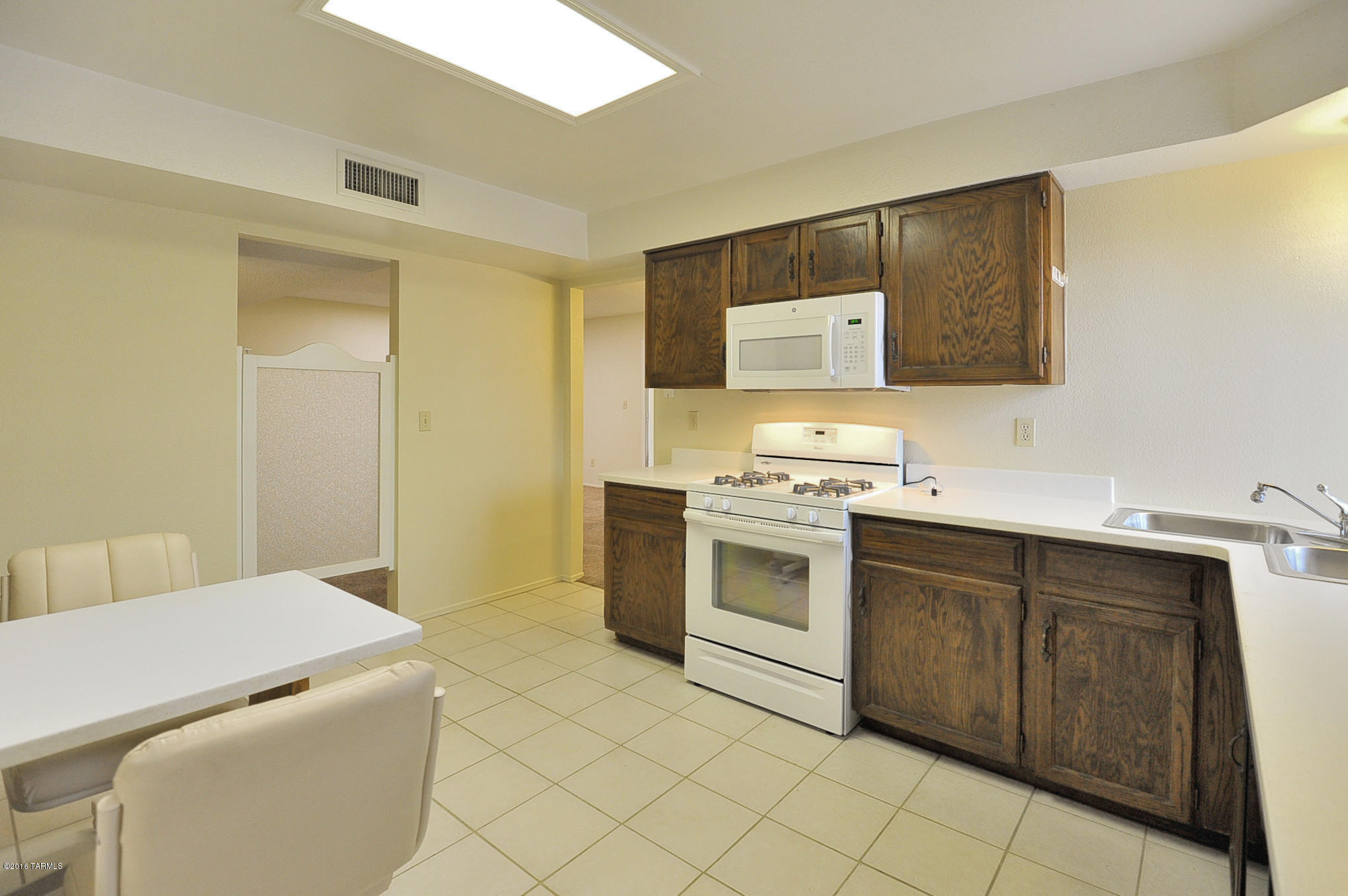 Casas Adobes West No.2 (284-438) - Residential Lease
