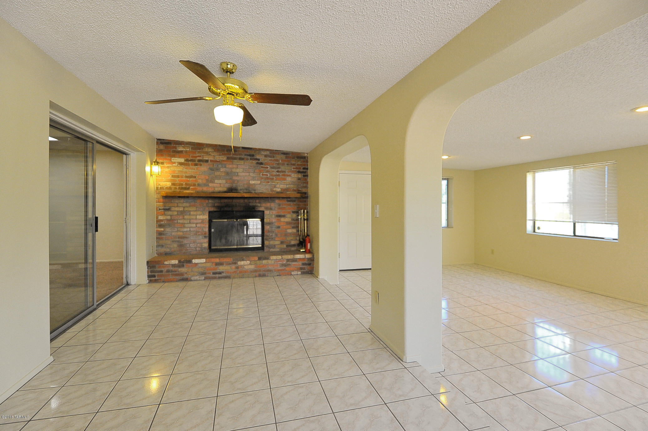 Casas Adobes West No.2 (284-438) - Residential Lease