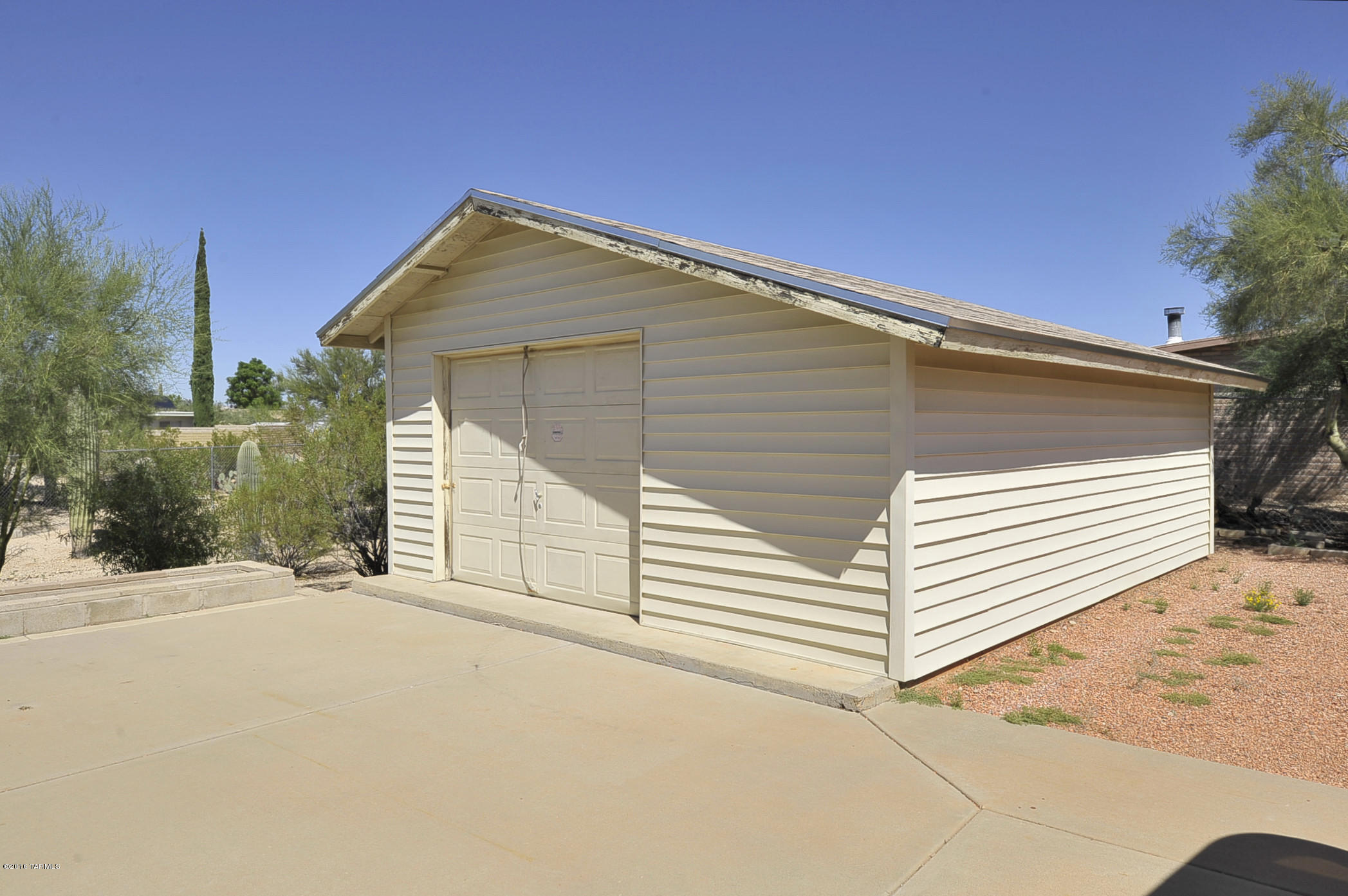 Casas Adobes West No.2 (284-438) - Residential Lease