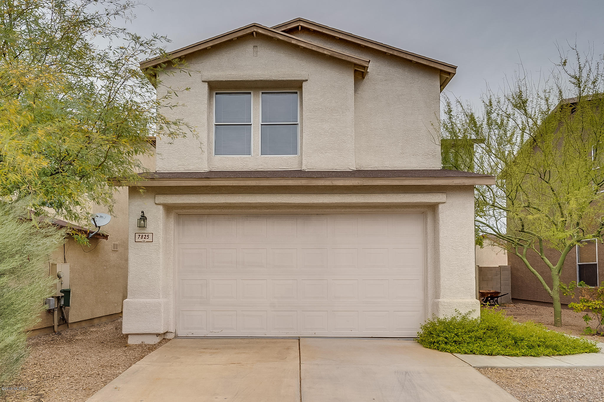 Very clean 4 bed 2 bath. East side of home with fresh paint, new carpet and engineered wood floors. Large Master Suite and over-sized covered patio.