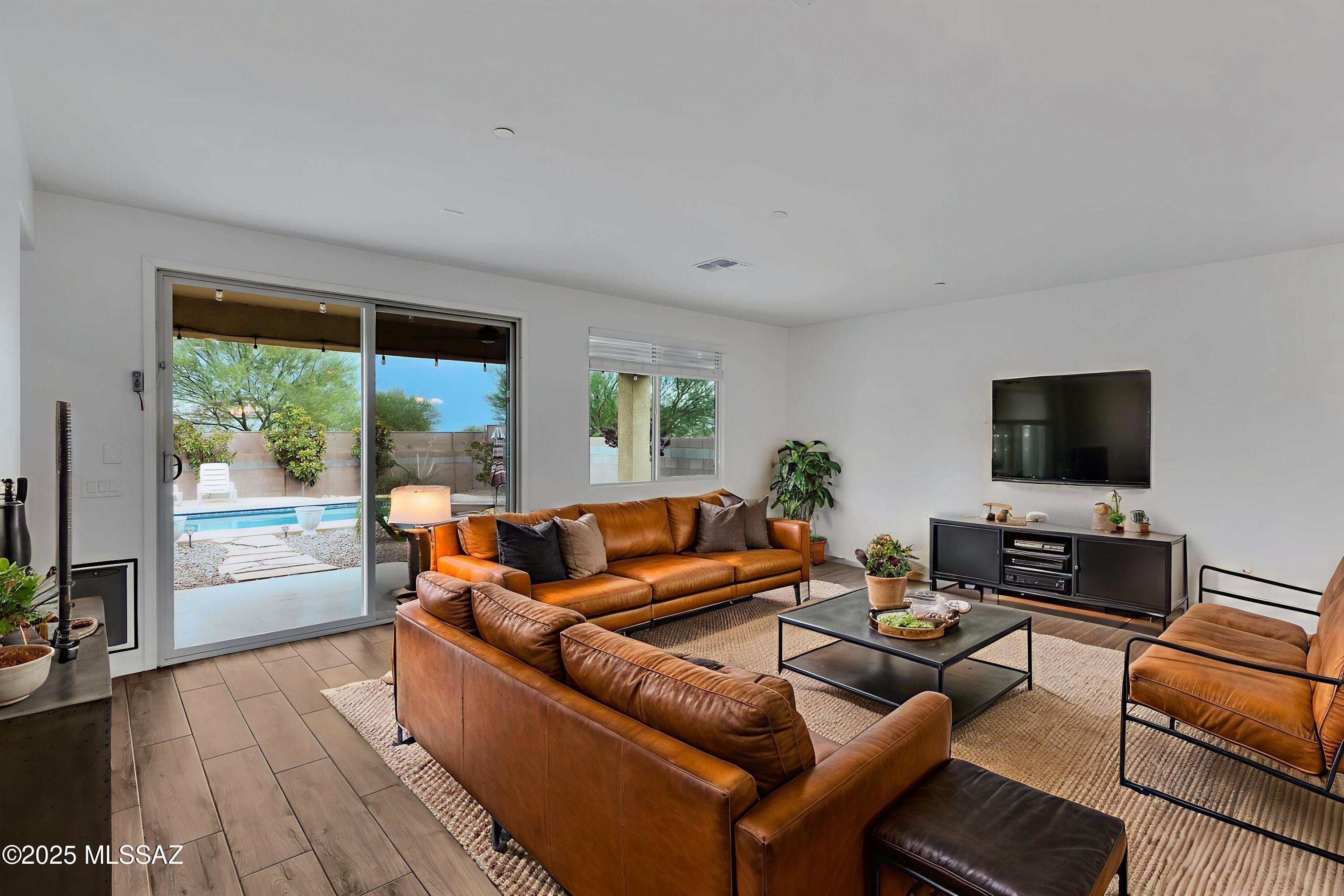 Rancho Del Lago (101-206) - Residential