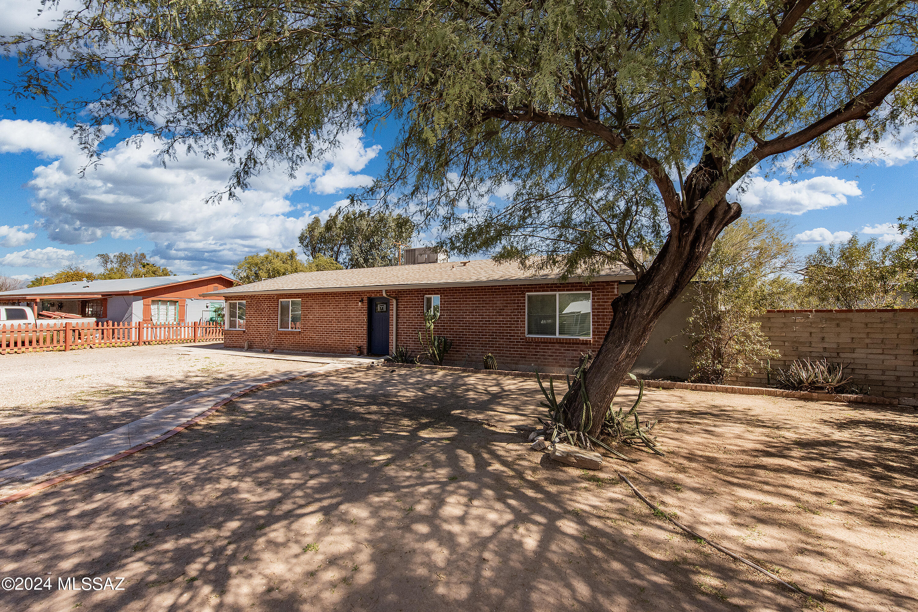Flowing Wells Village - Residential