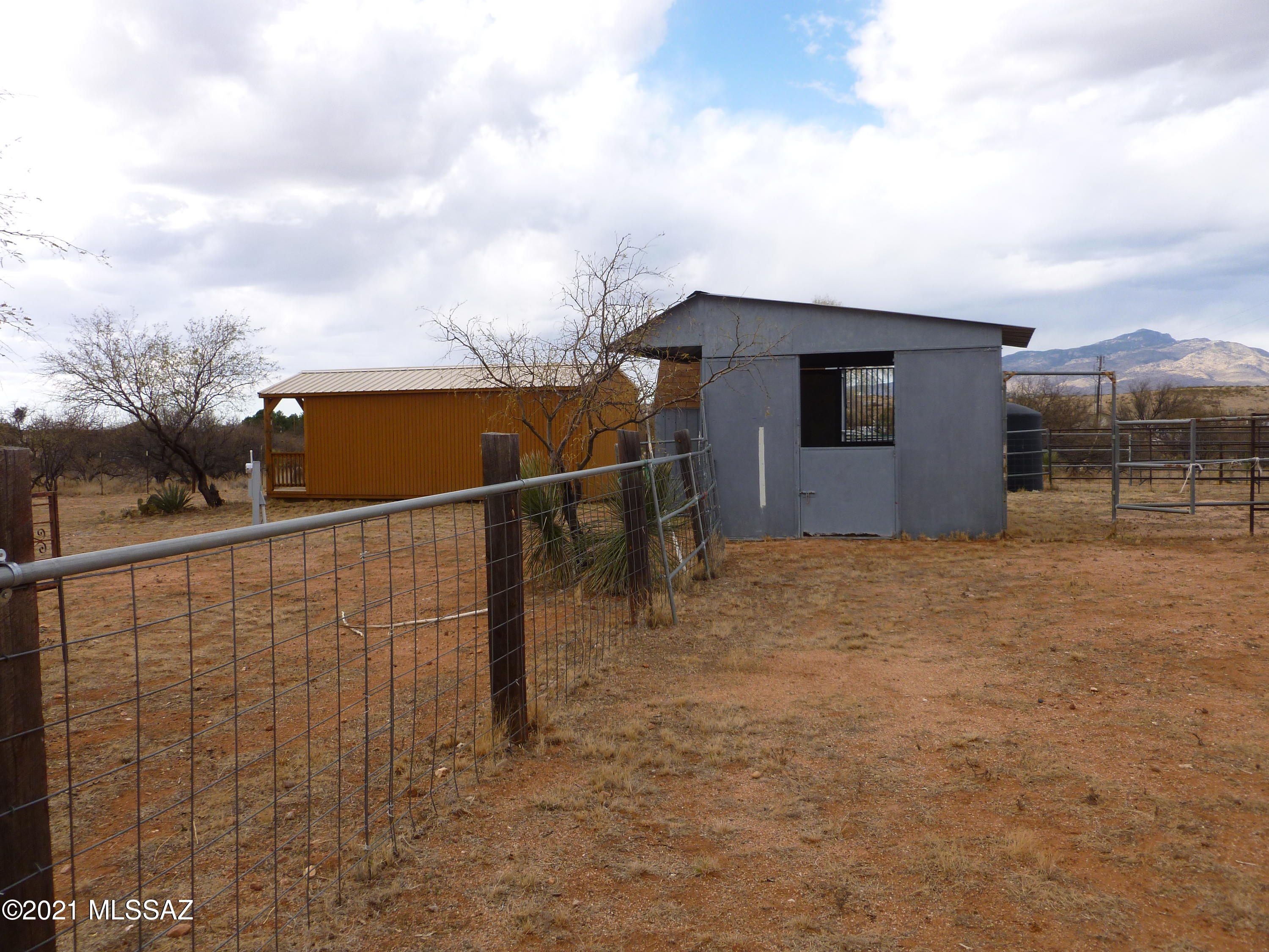 J - Six Ranchettes Unit NO. 7 (205-221, 237-423) - Residential