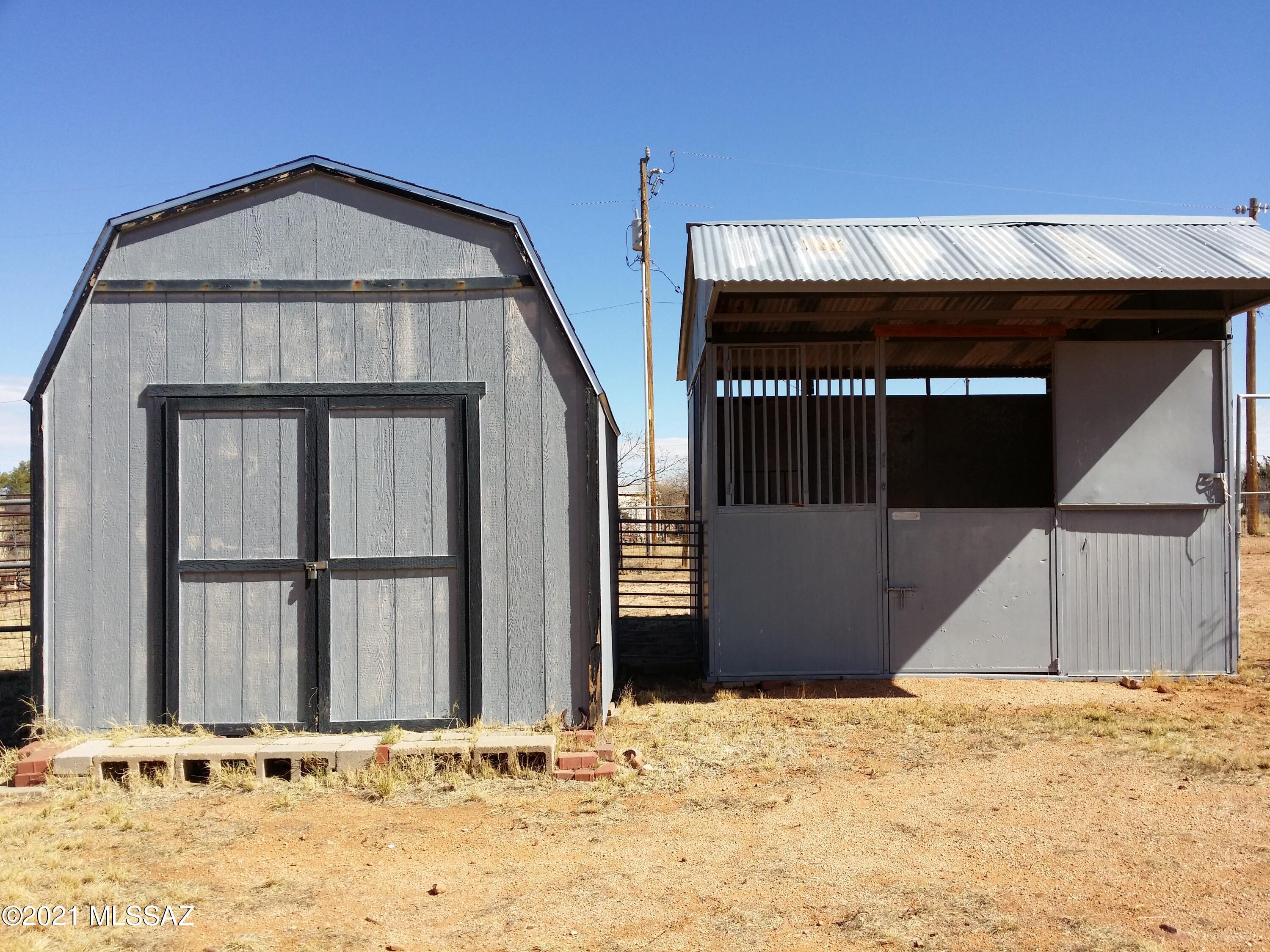 J - Six Ranchettes Unit NO. 7 (205-221, 237-423) - Residential