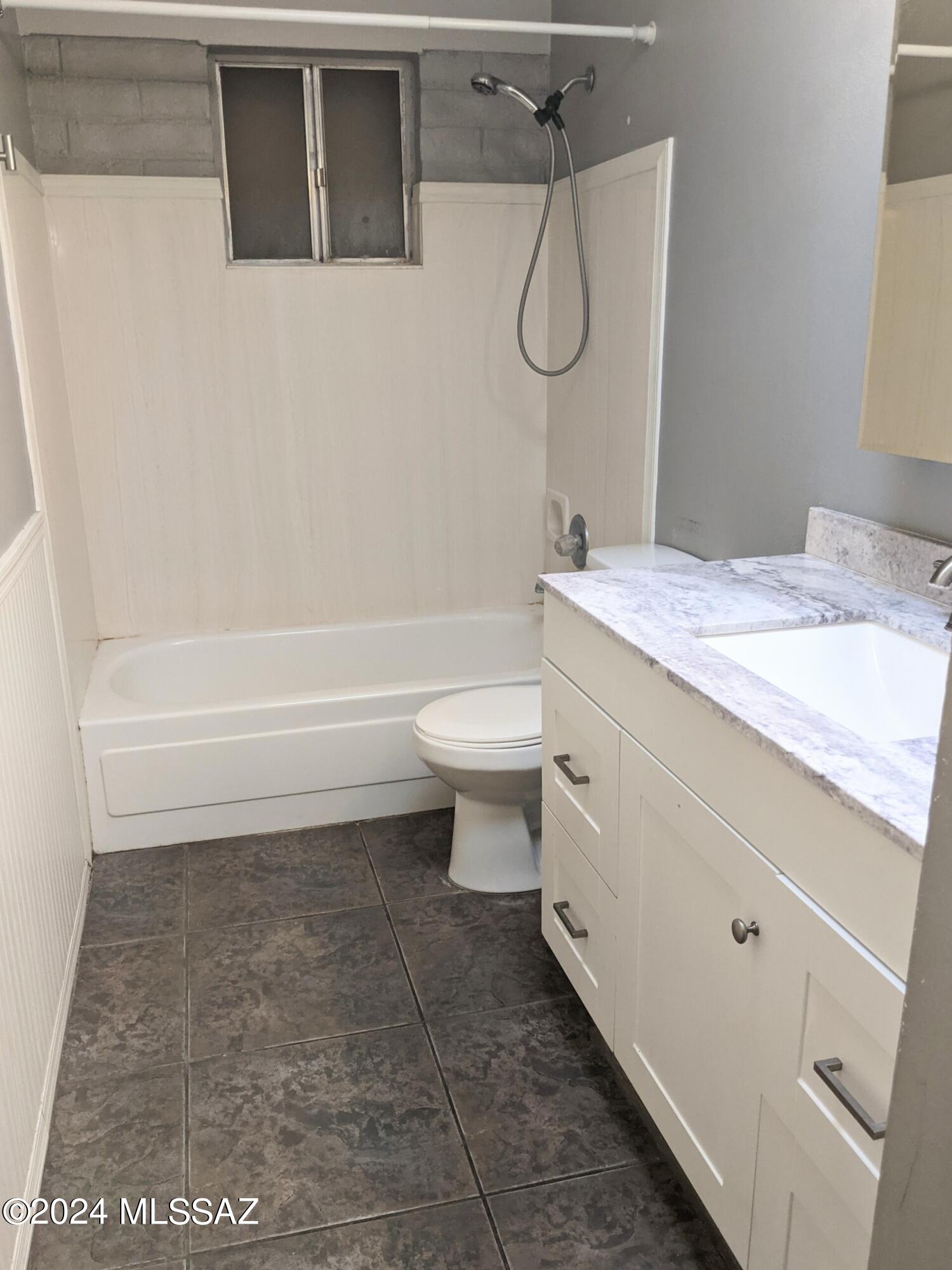 Northmanor - Residential Lease