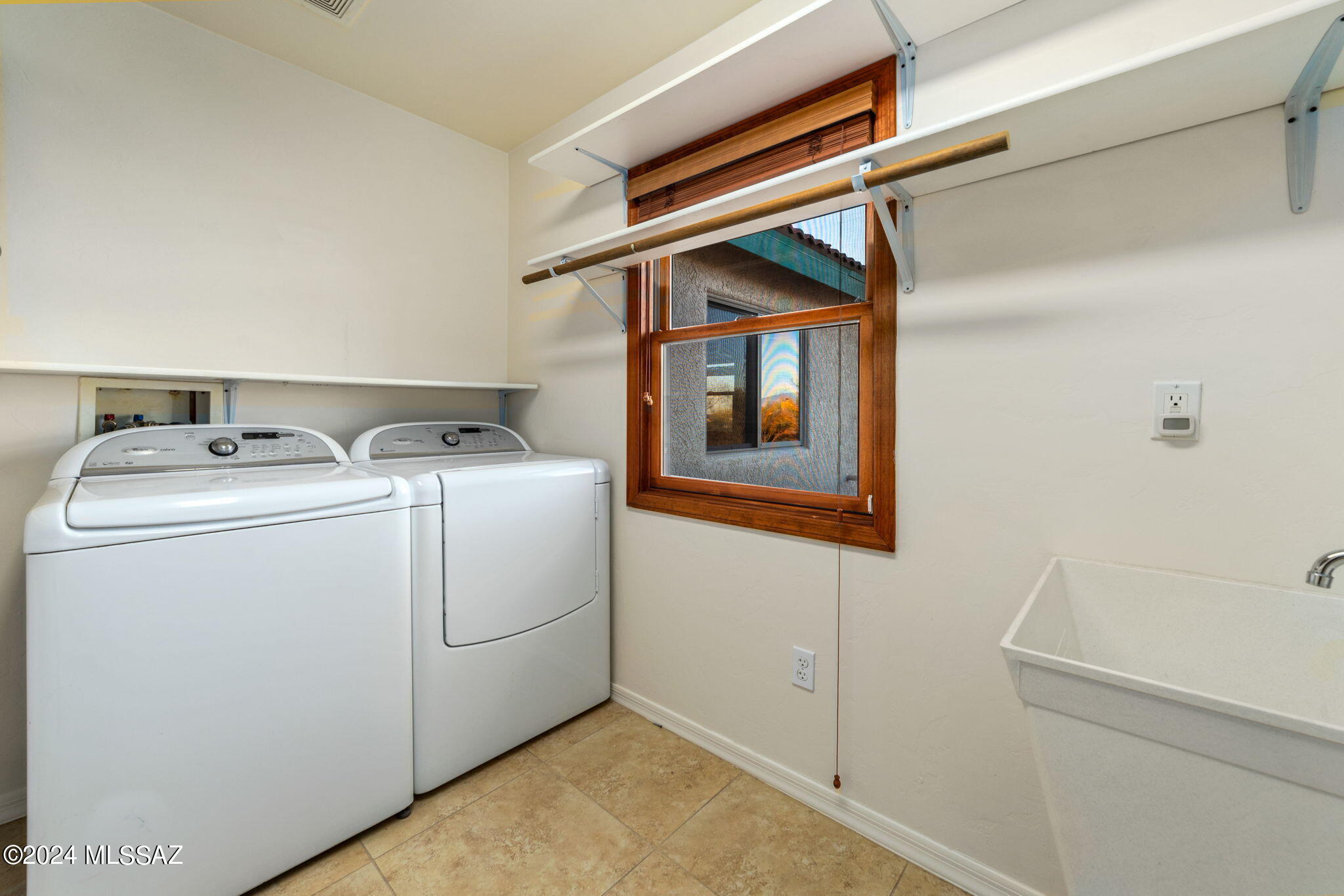 New Tucson Unit NO. 30 - Residential