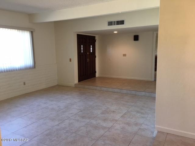 Verde Vista BLK.1 (1-100, 123) - Residential Lease