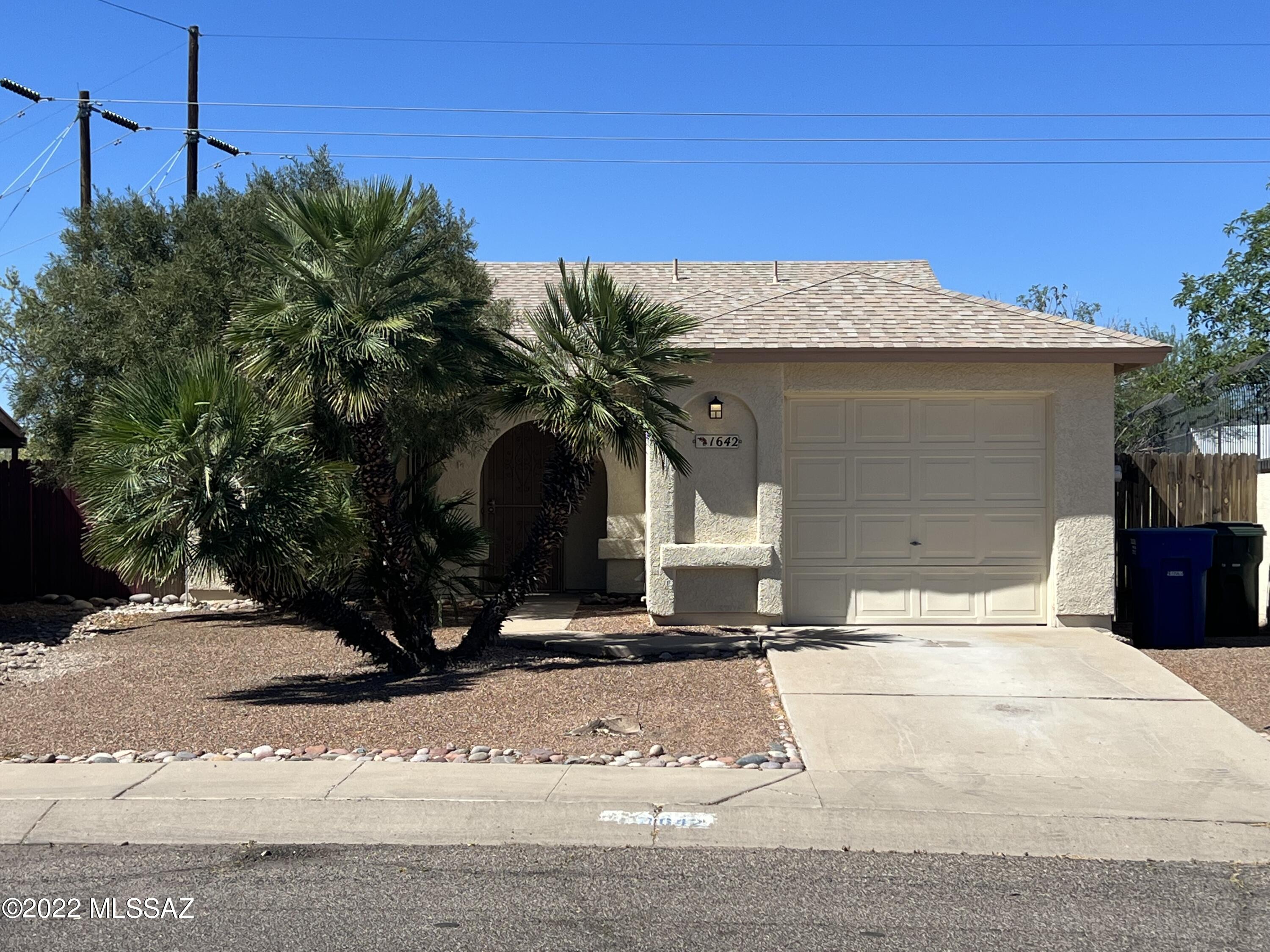 Charming 2 bed / 2 bath home!  Great floor plan!  New flooring. New interior paint.  Outside was painted about 2 years ago.
New Range and dishwasher.   1 car garage with laundry facilities.  Location, location location- NO back neighbors!  Community pool is right next door- for your swimming fun!!!  Don't miss out on this one!