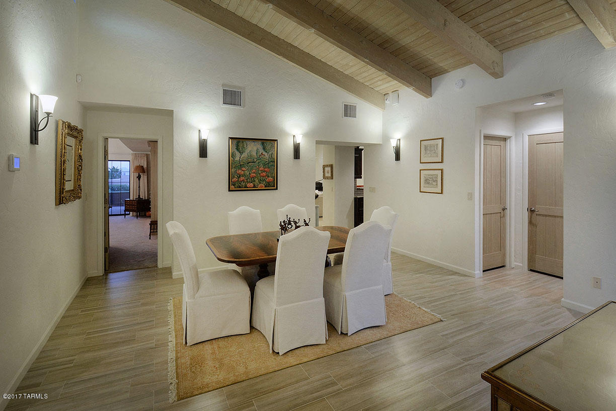Finisterra II (211-302) - Residential