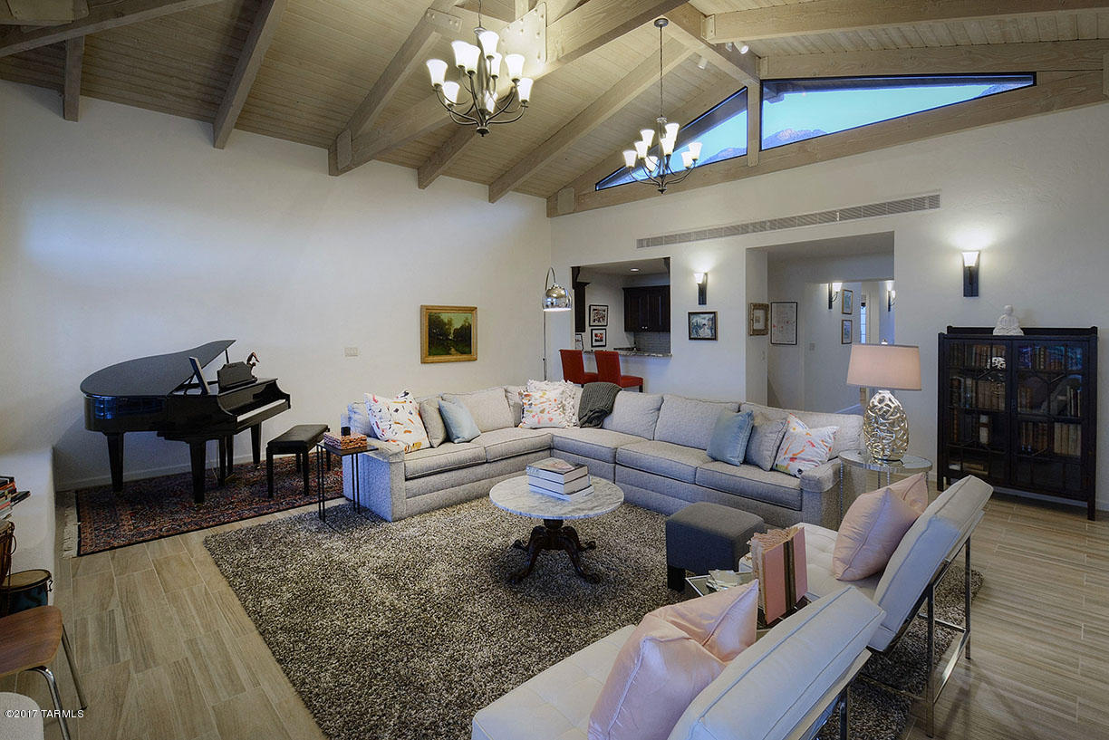 Finisterra II (211-302) - Residential