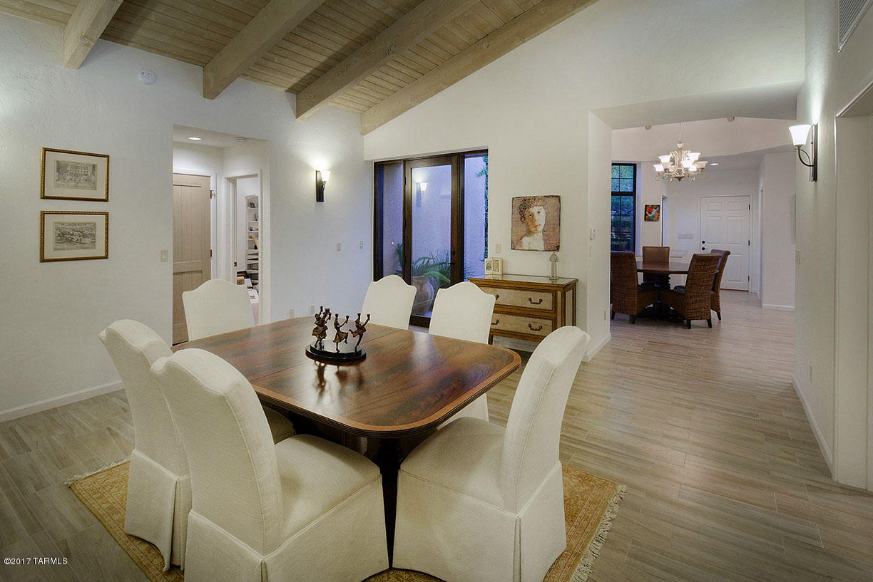 Finisterra II (211-302) - Residential