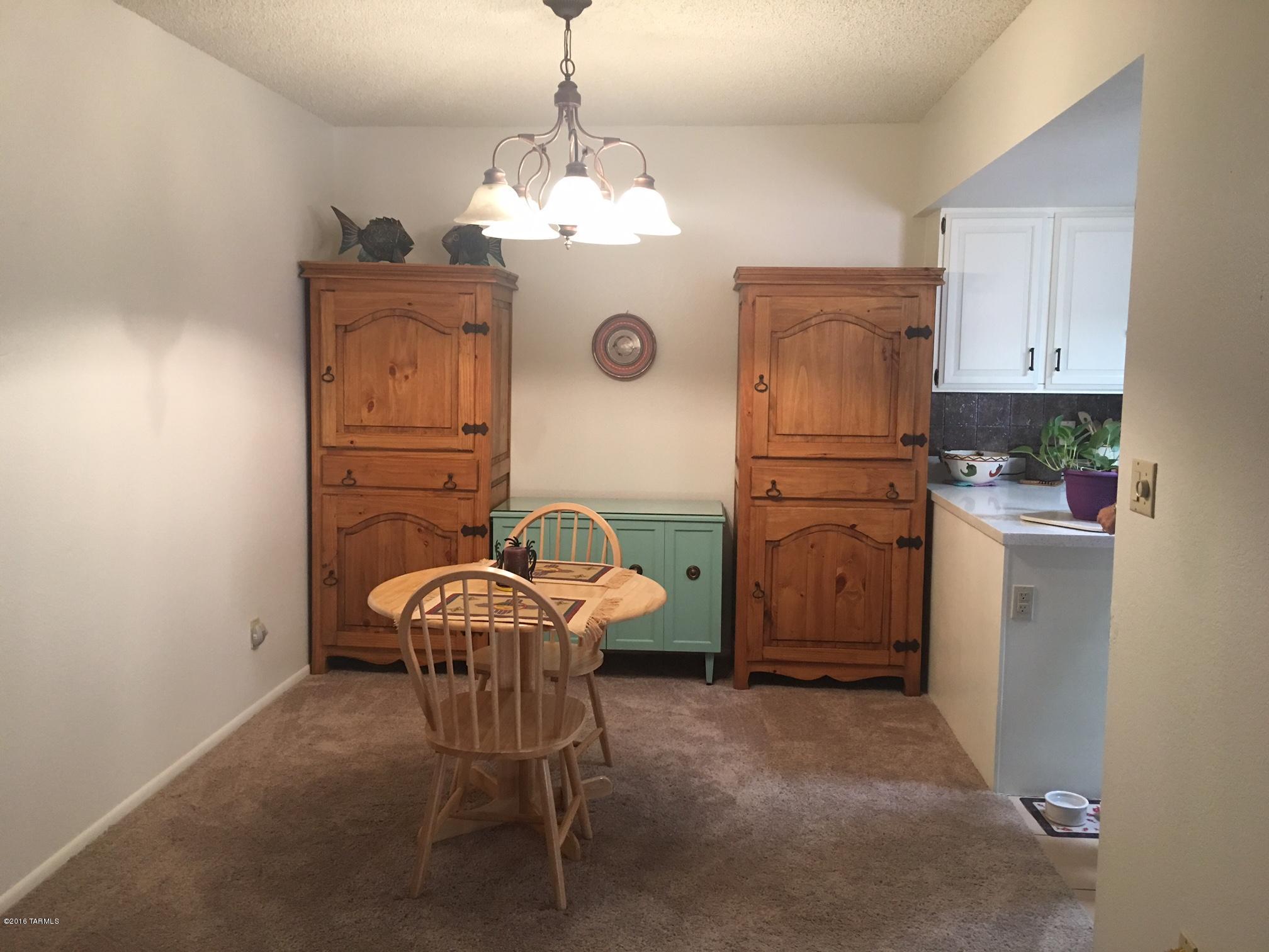 Oak Park Twnhss (1-40) - Residential