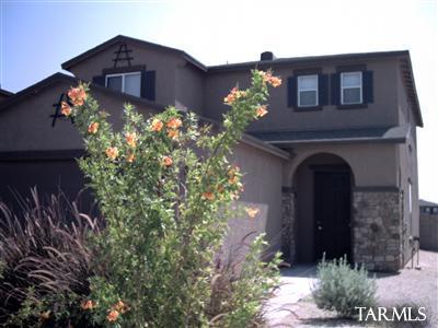 4BDR/2 1/2 BA Two story home in Starr Pass Heights. Near U of A and Downtown. Big back yard.
