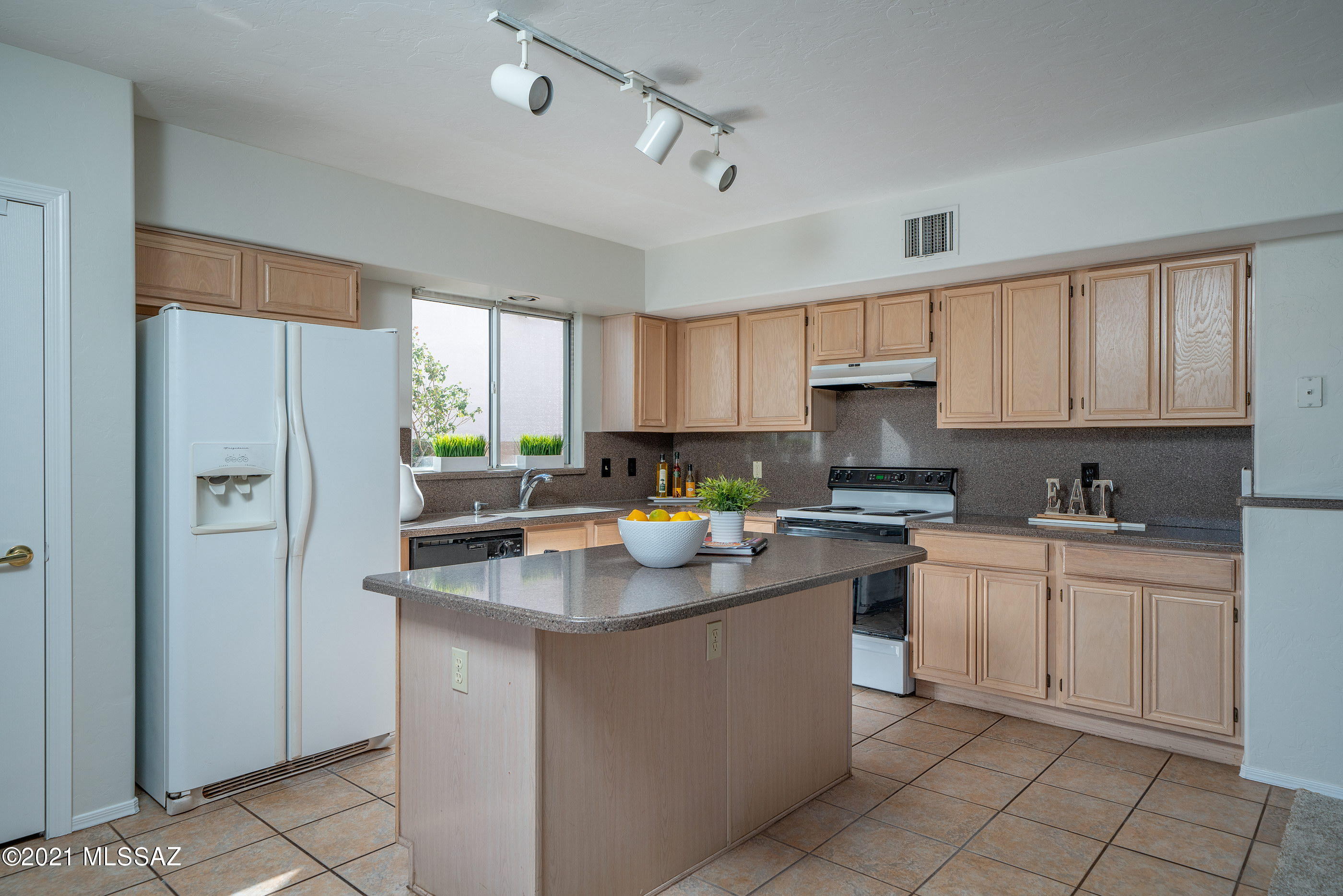 Catalina Shadows Estates (69-540) - Residential