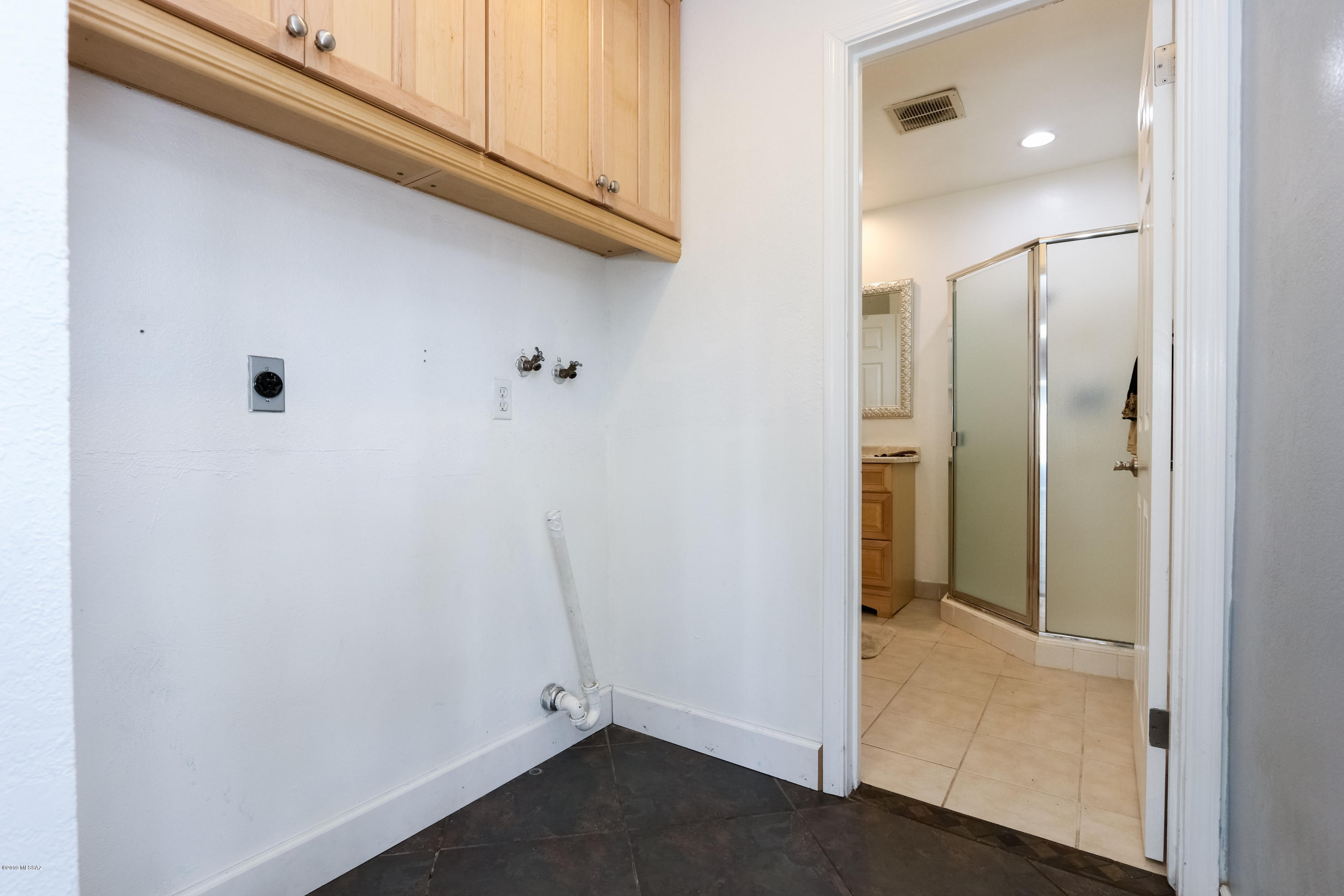 Eastern Hills (BLKS 4,5 & LOTS 1-12,BLK  6) - Residential
